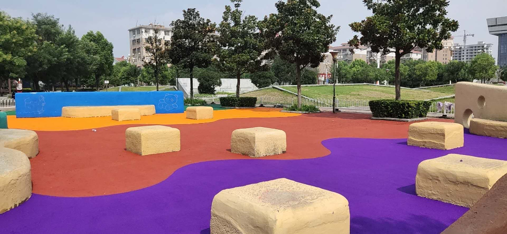 南阳市方城县七峰时代广场1.jpg