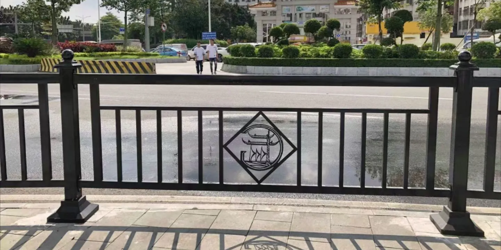石家庄专业的不锈钢护栏厂家怎么选？这几个问题先弄清楚