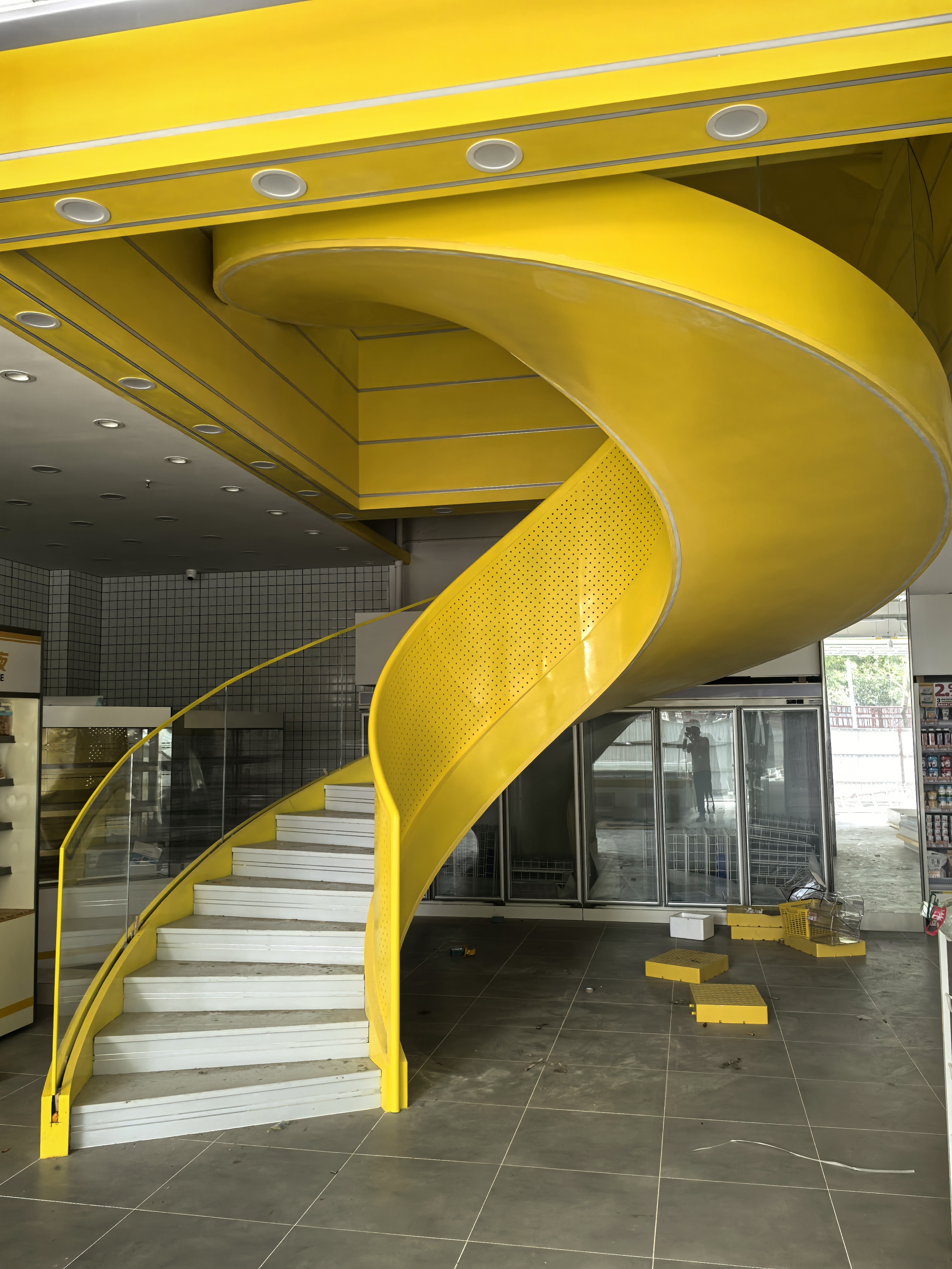 旋转楼梯设计示例