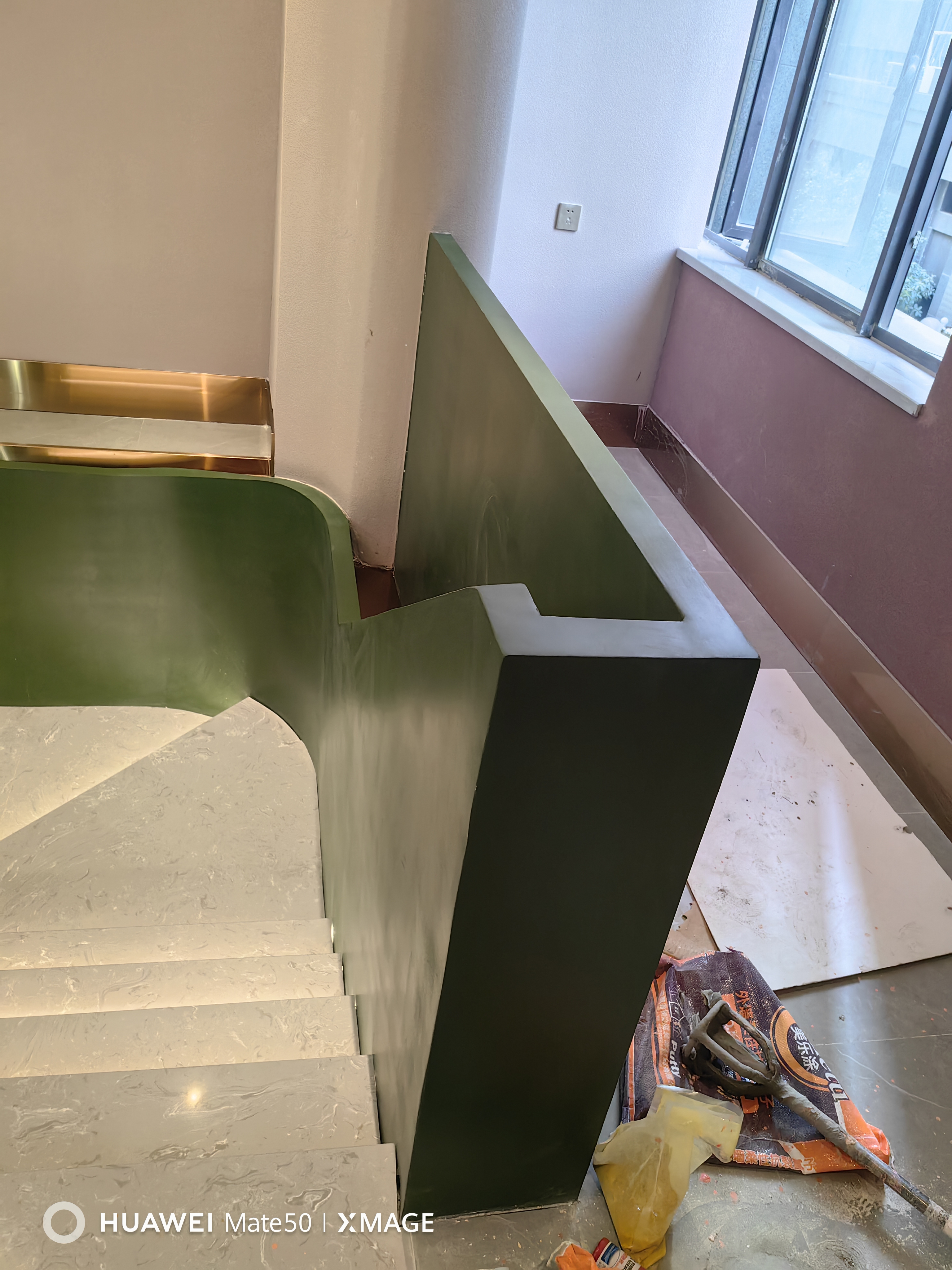 钢结构旋转楼梯实景案例