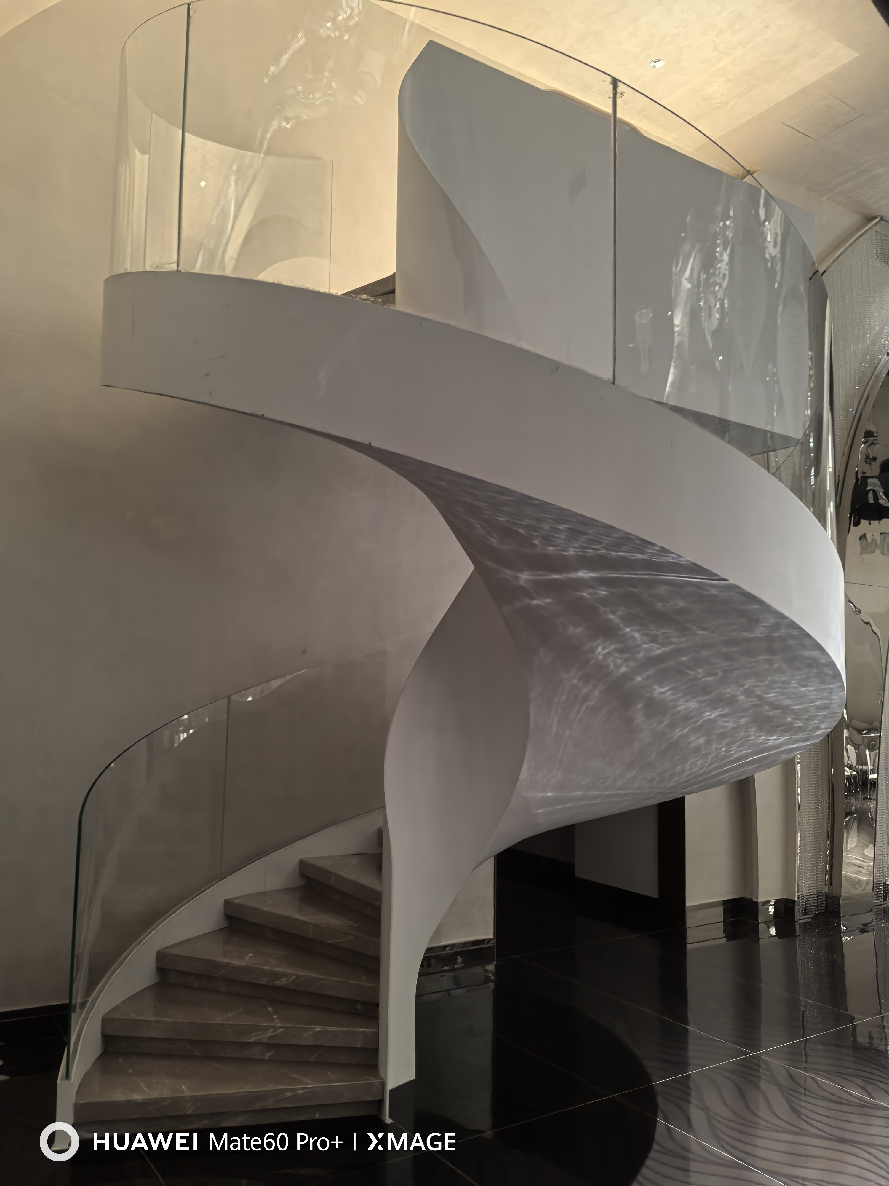 旋转楼梯实景效果