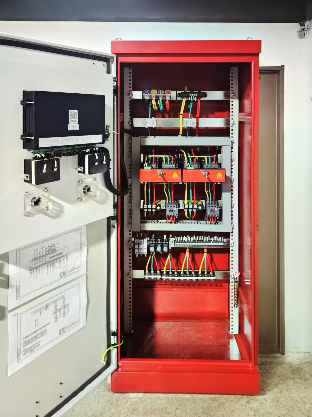 河南立创电气生产车间