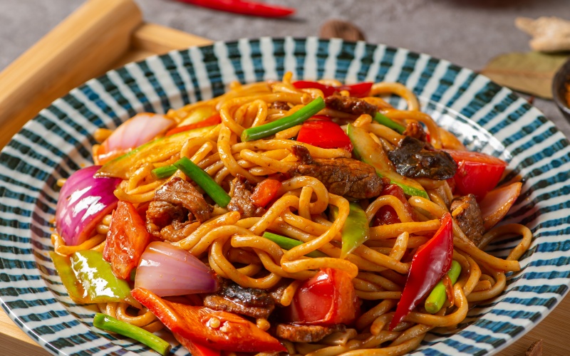 陇尚合牛肉面门店实景