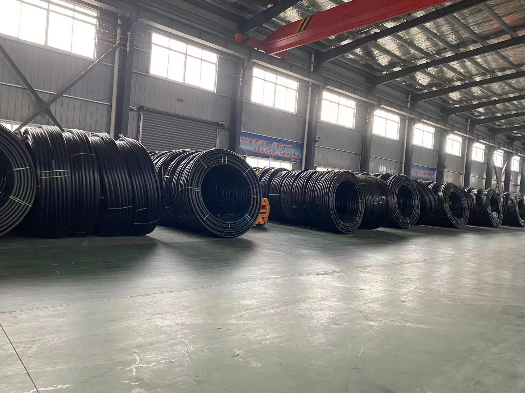 喷灌机管安装施工现场