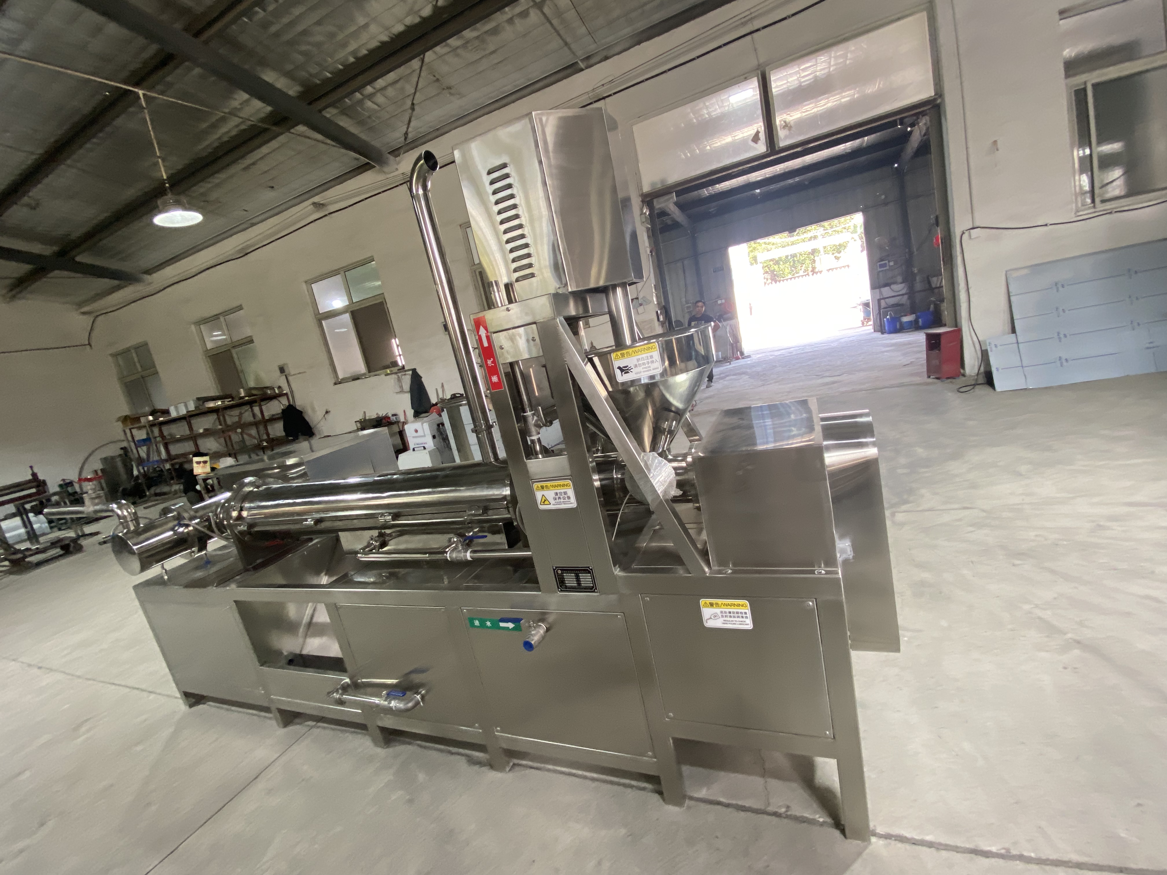 卧式蒸煮机内部结构