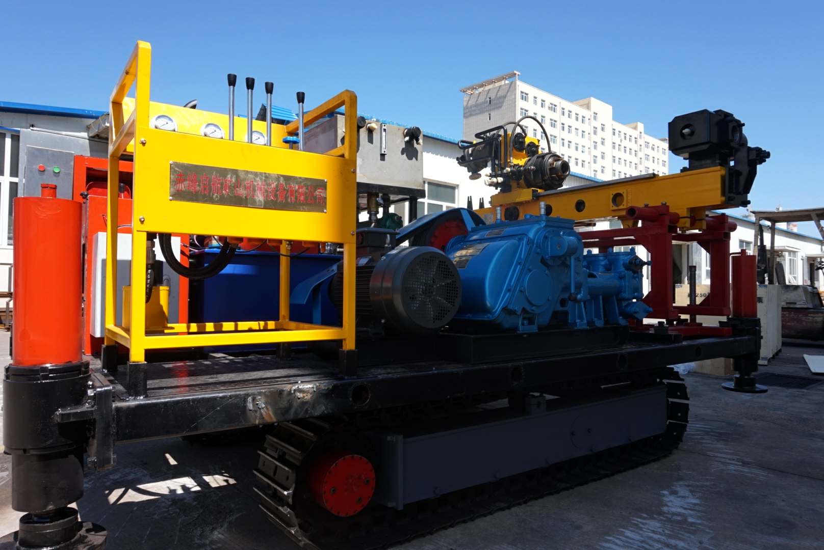 探水钻机工作现场