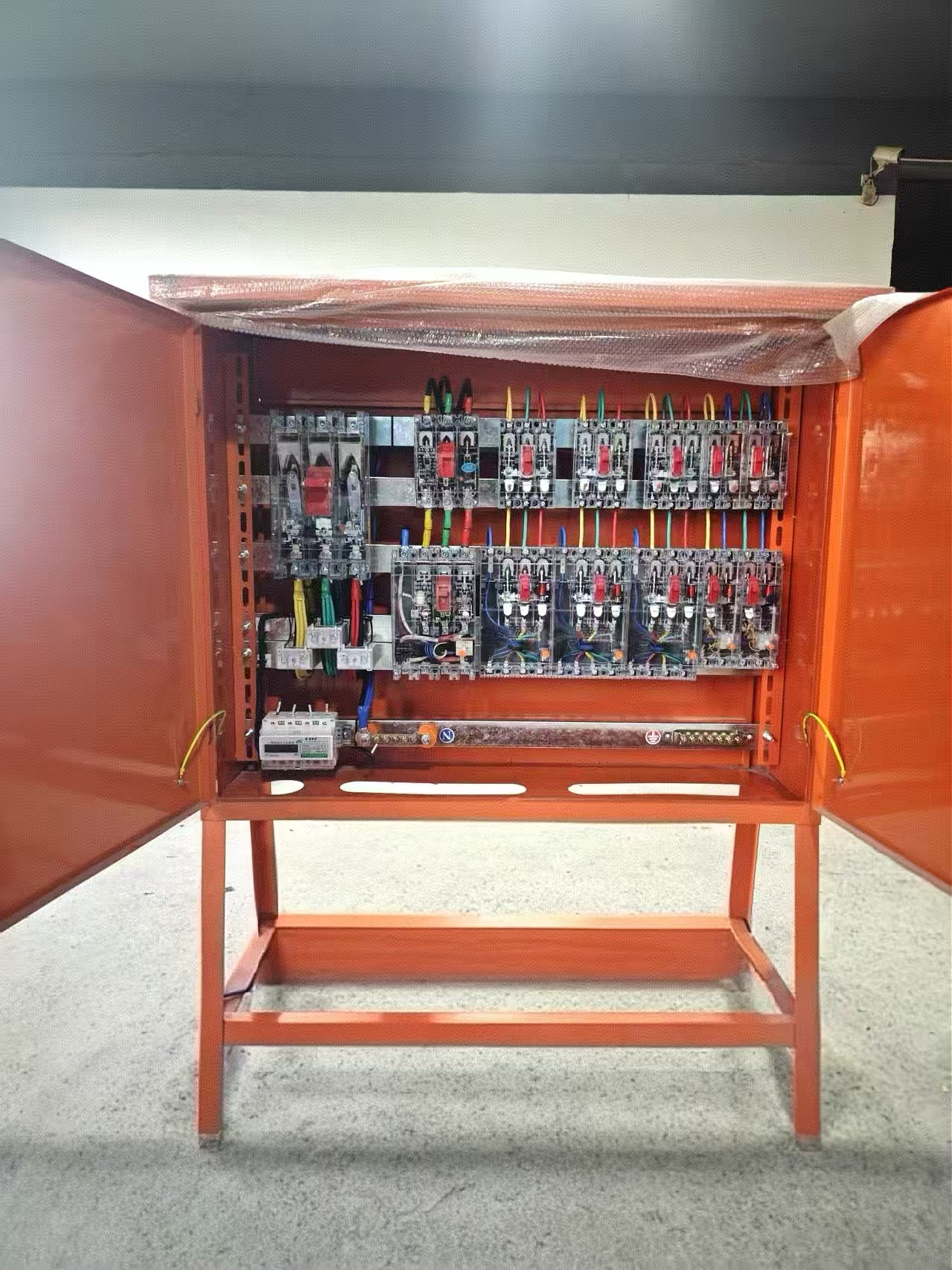 立创电气产品展示