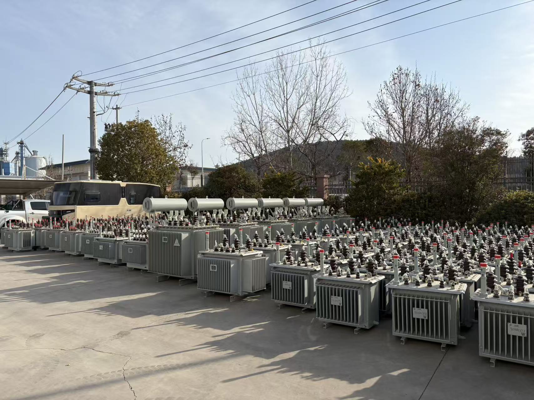 油浸式变压器生产车间