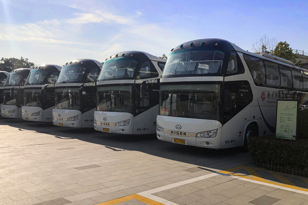 大巴车车队