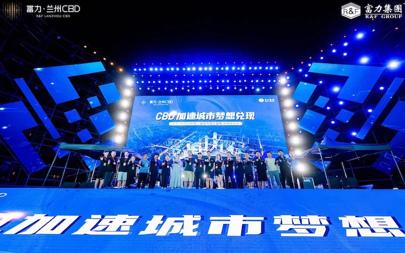 顶点公关团队工作场景