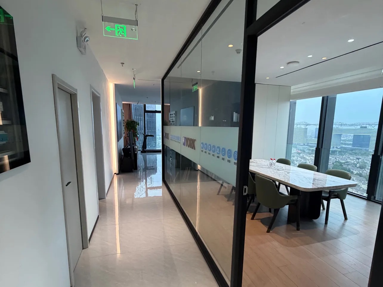 系统架构示意图