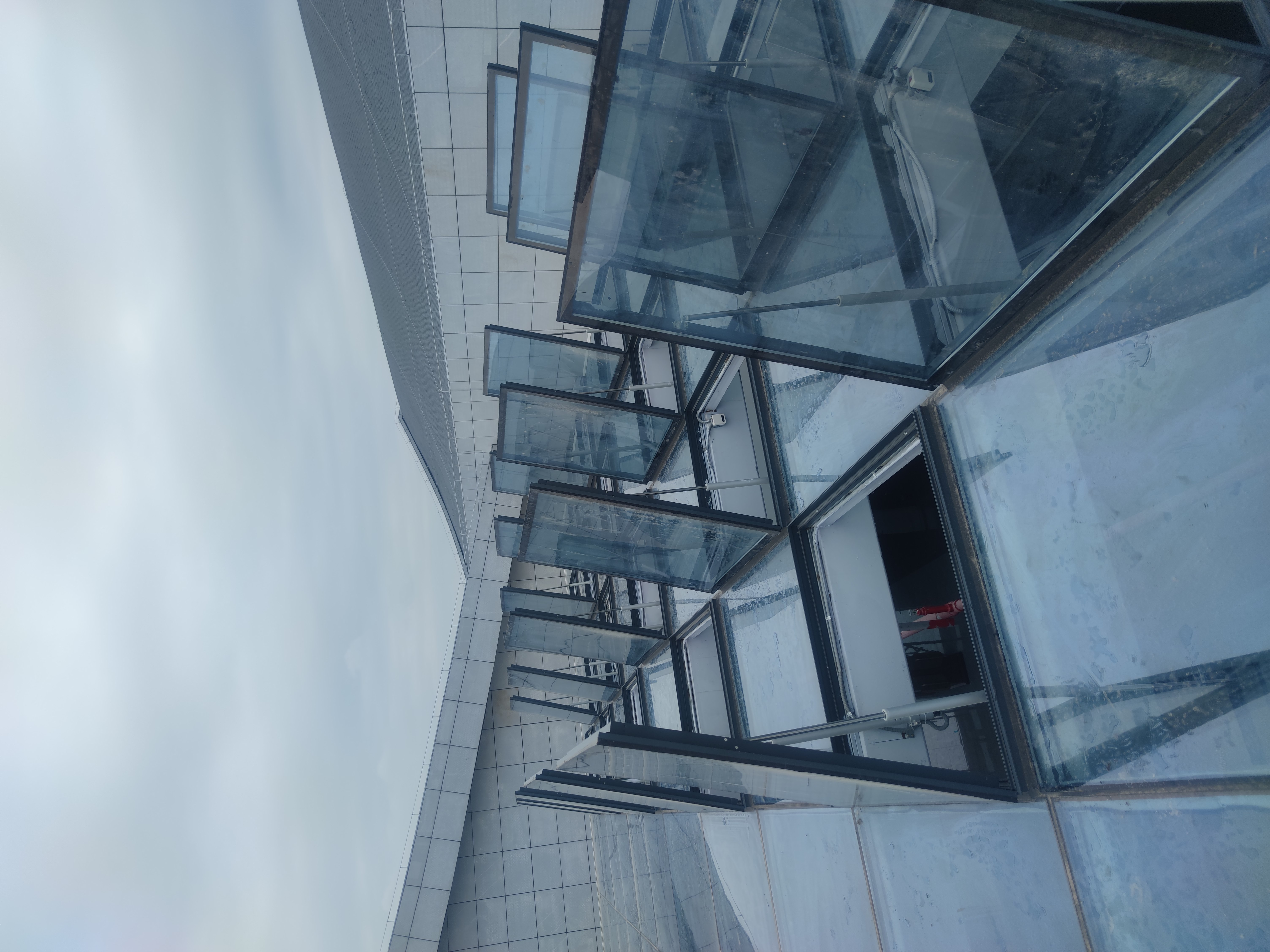 一字型电动排烟窗应用场景