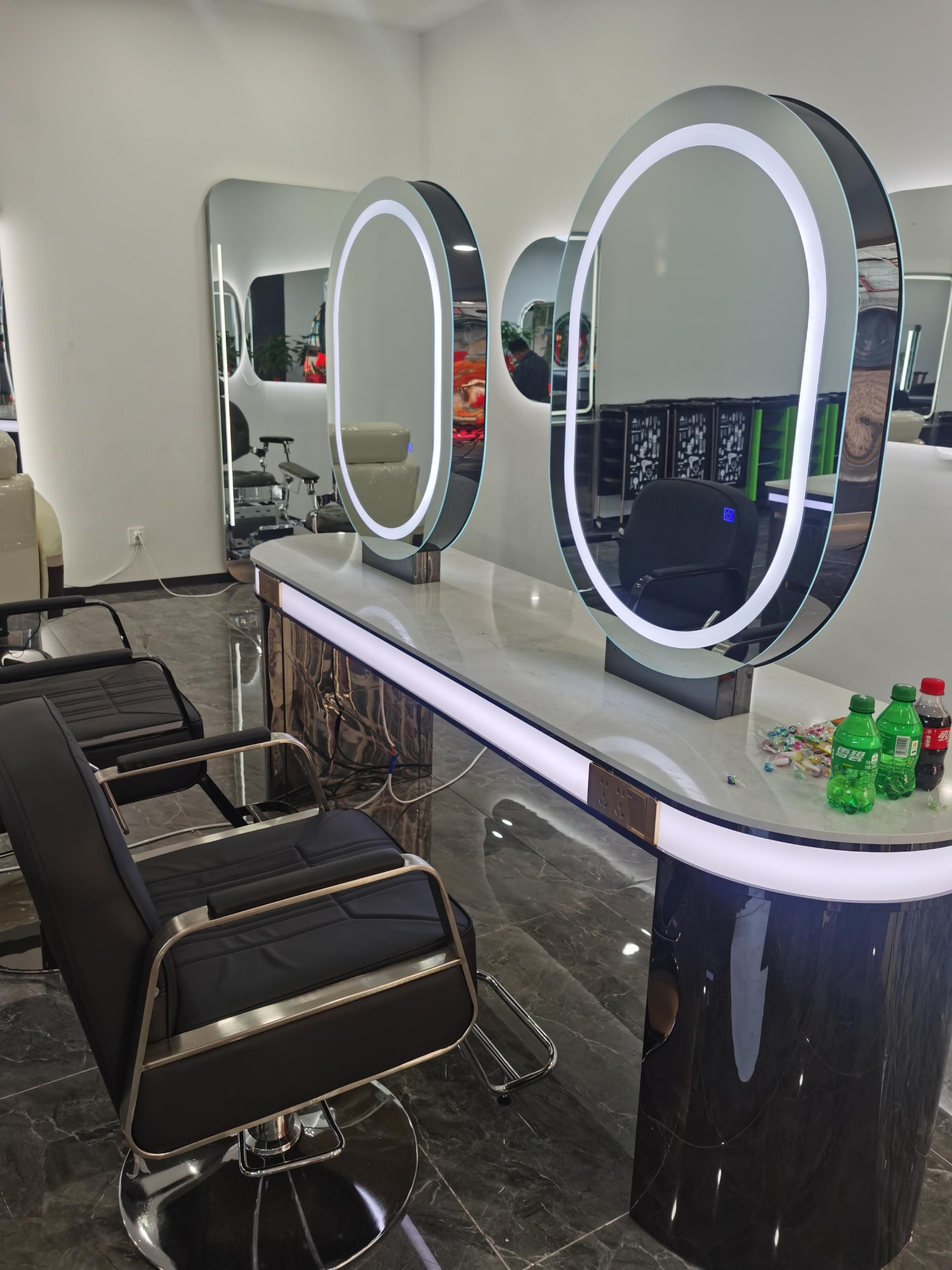 龙发人美业展厅实景