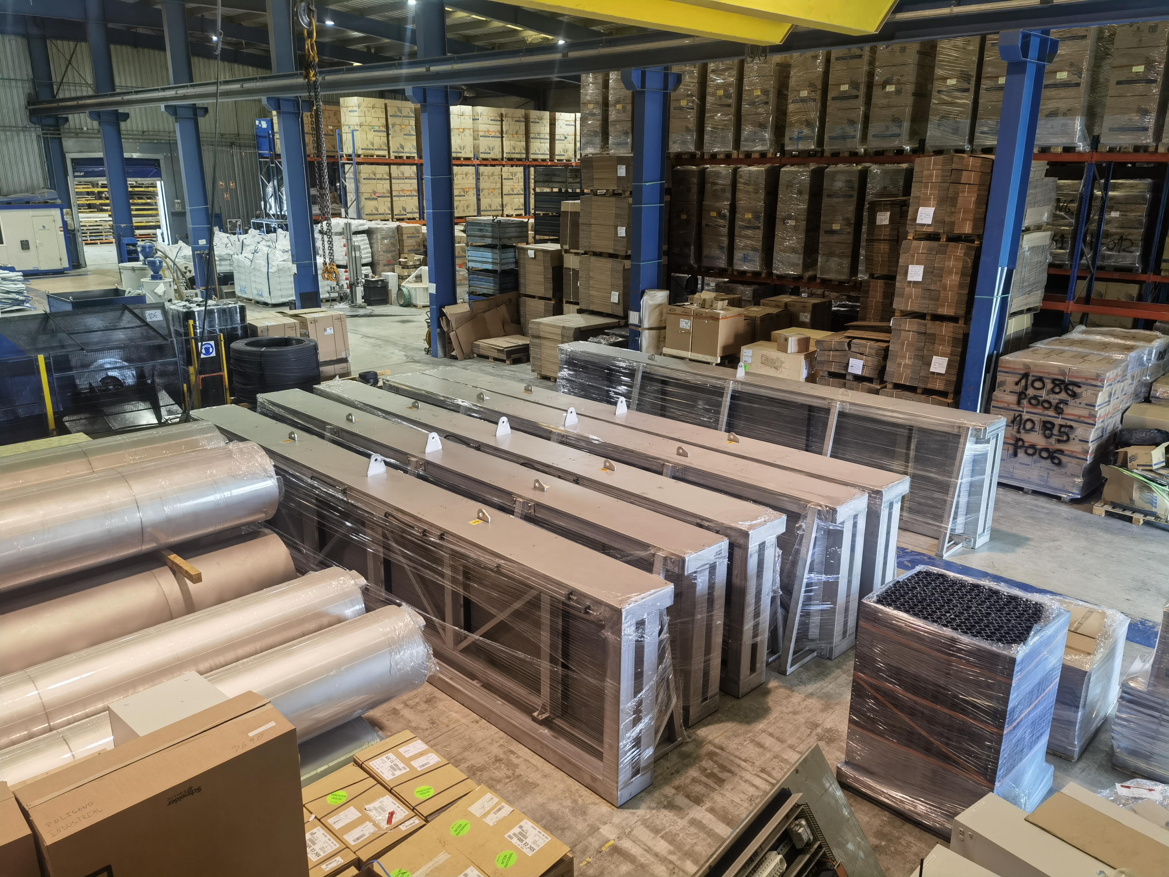 水力翻斗设备维护场景