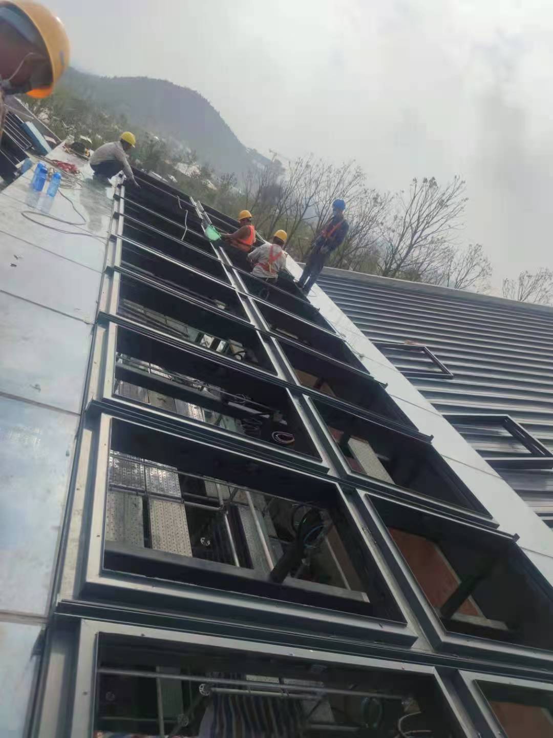 排烟窗控制系统示意图