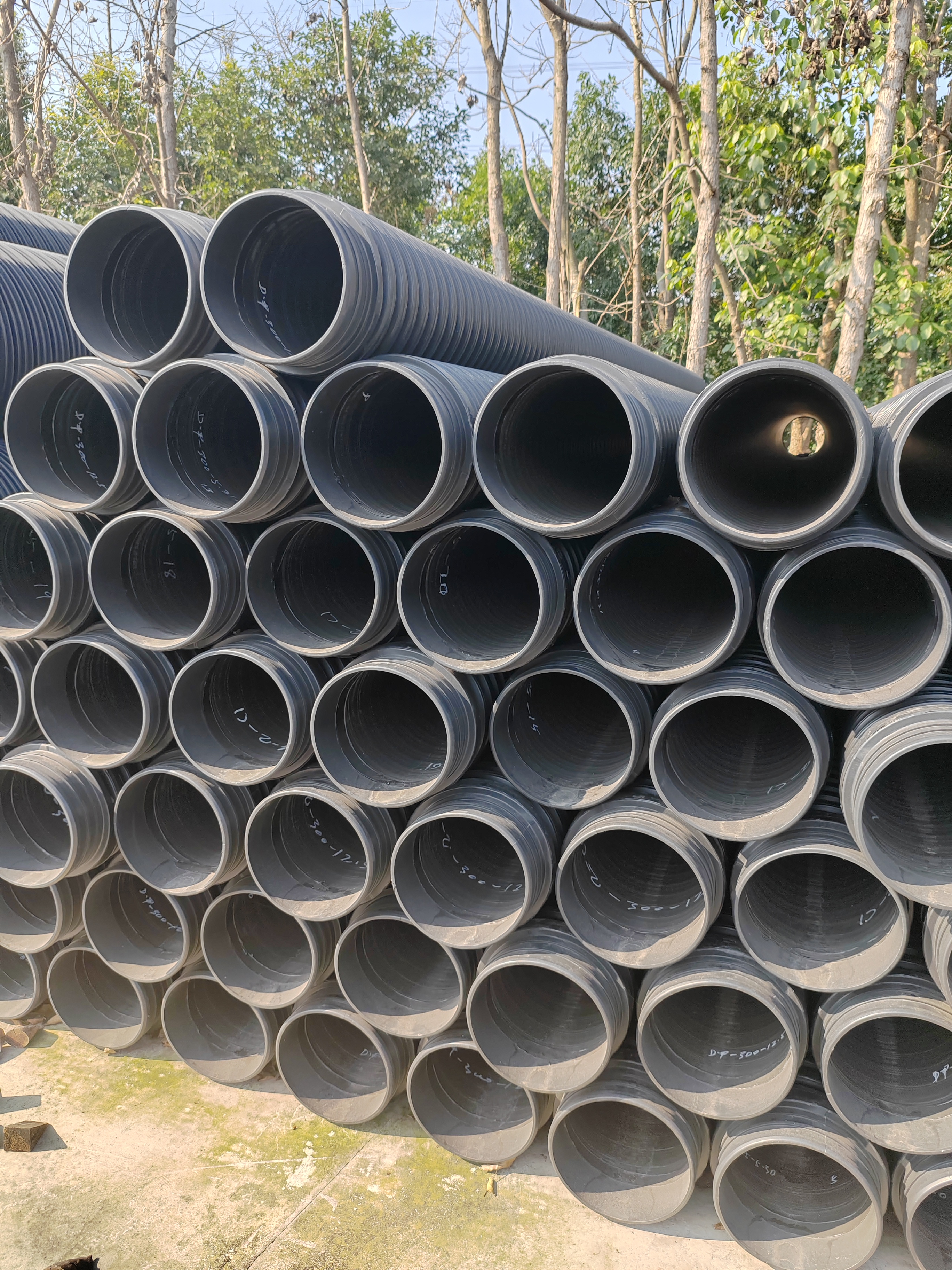 成都市龙臣商贸产品展示