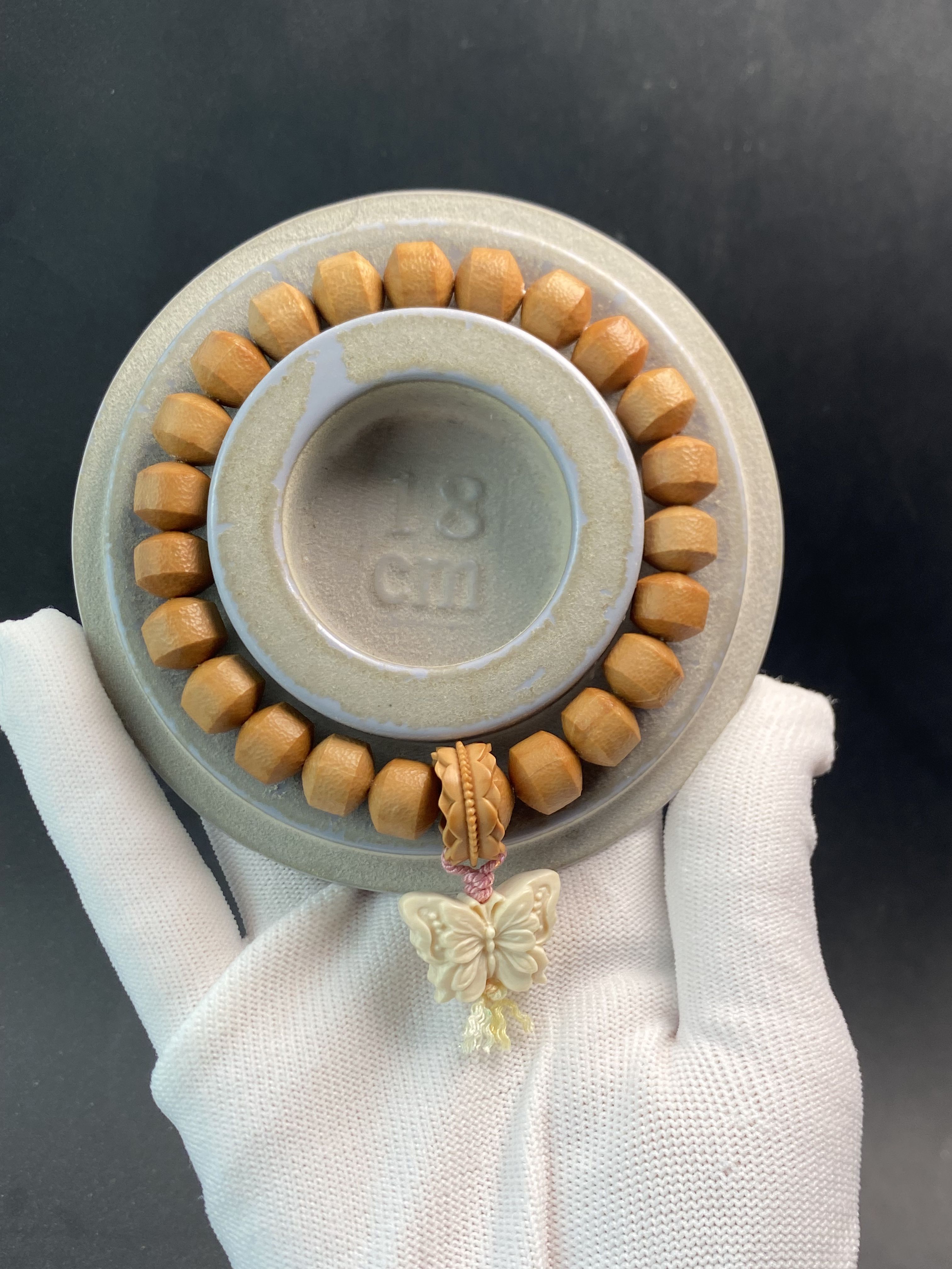 猴头哆啦手串产品展示