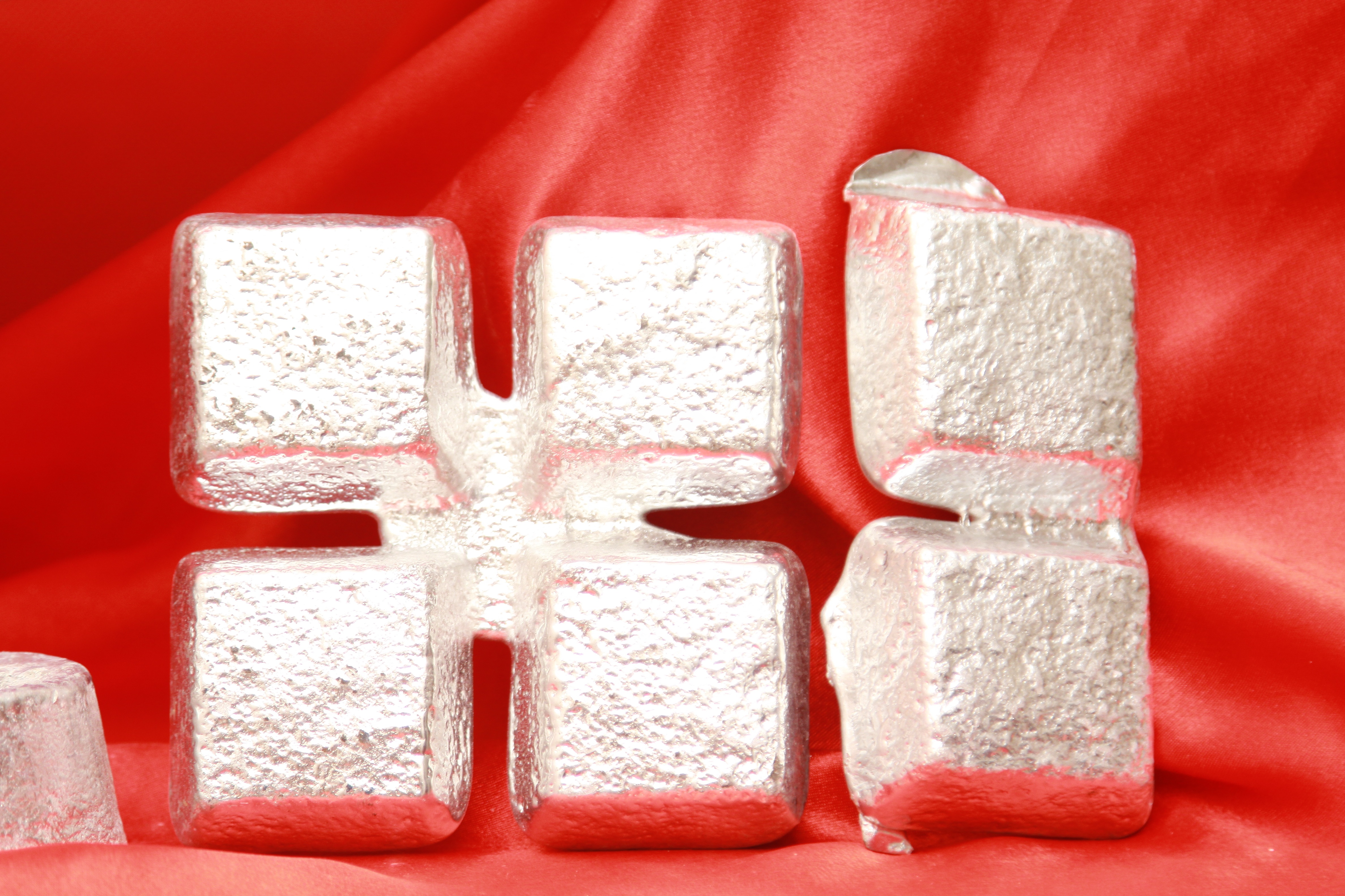 汉久金属产品展示