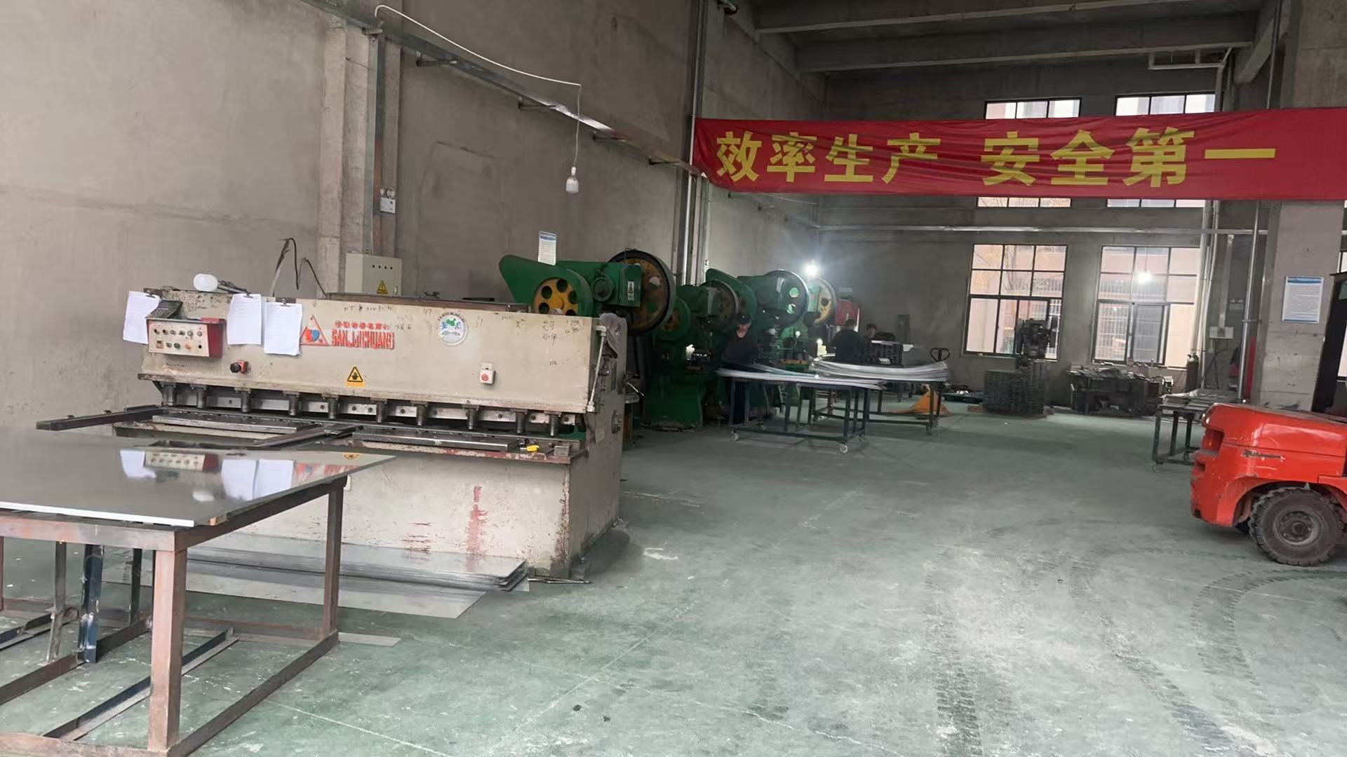 树琴桥架安装案例