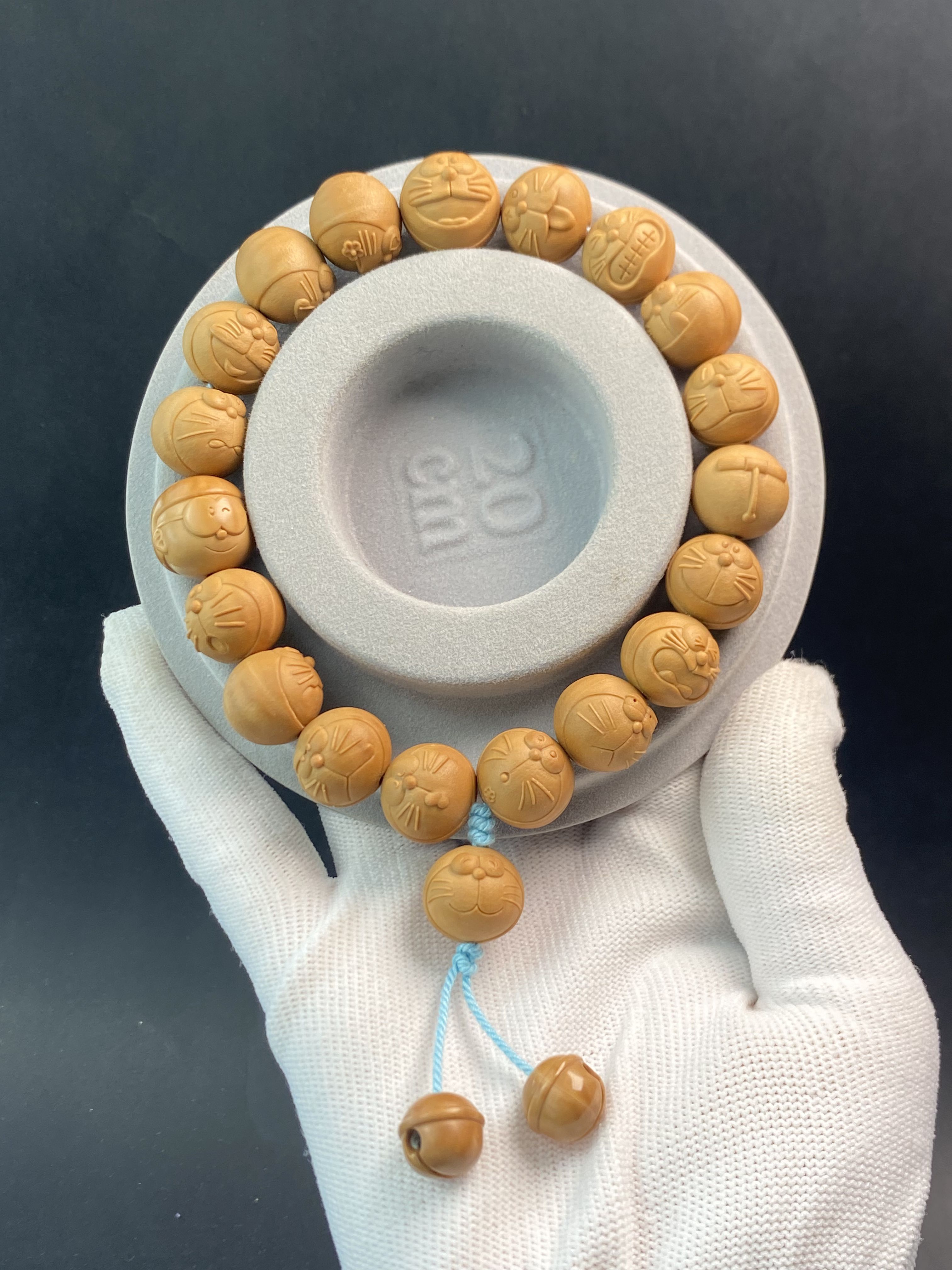 深白文玩雕刻作品