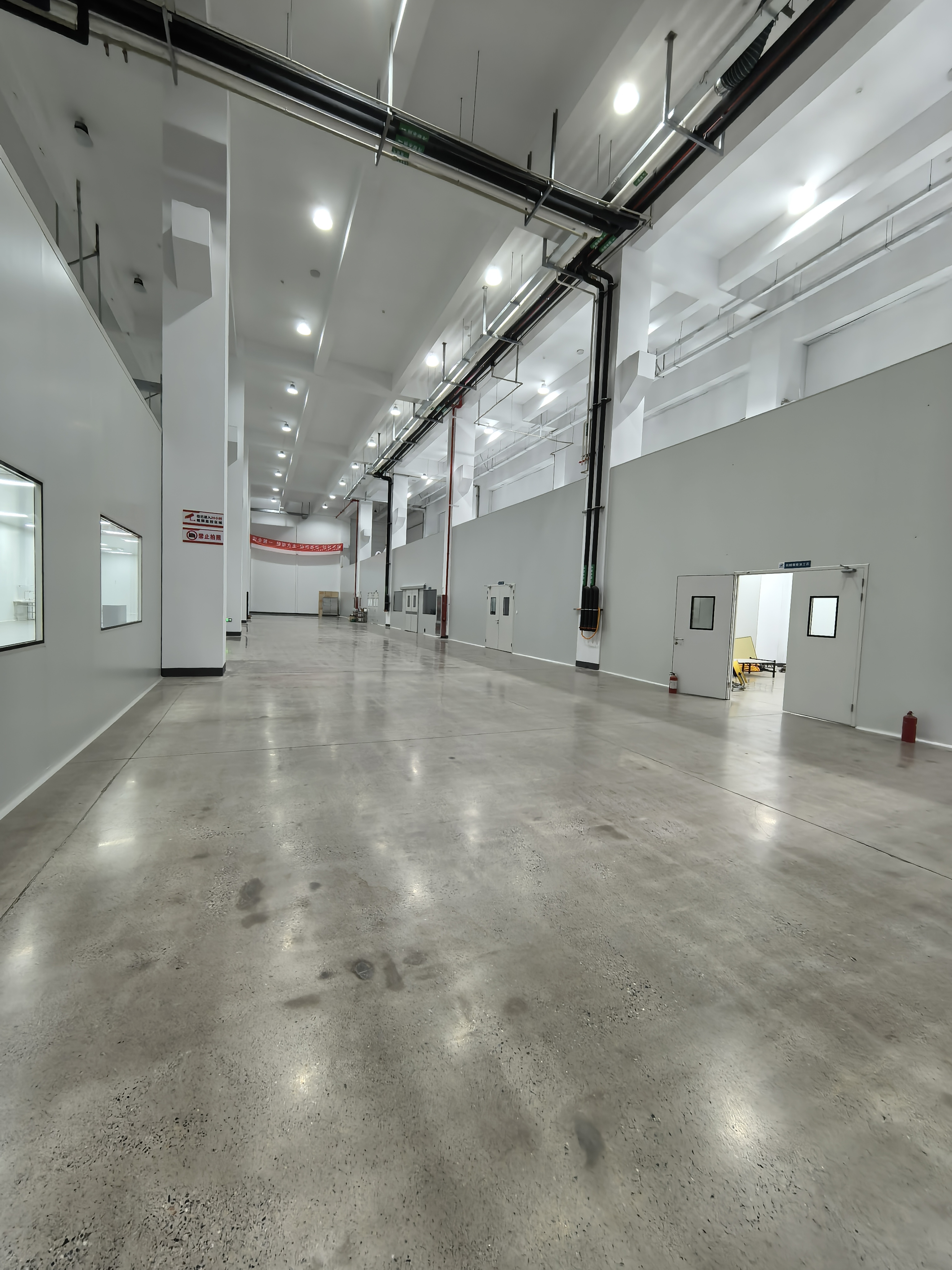 诚联恺达镀膜机产品图