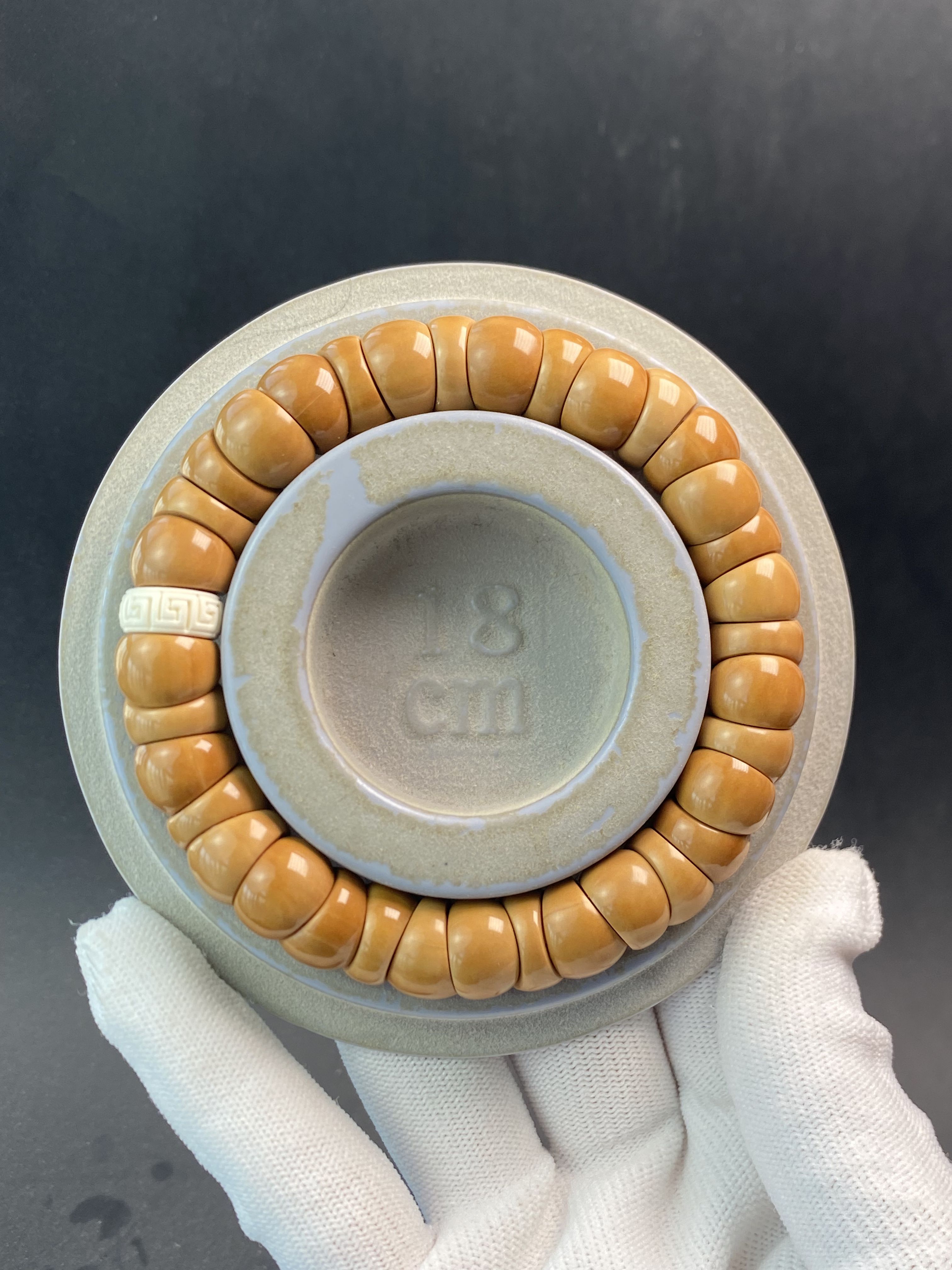 文玩手串细节与搭配展示