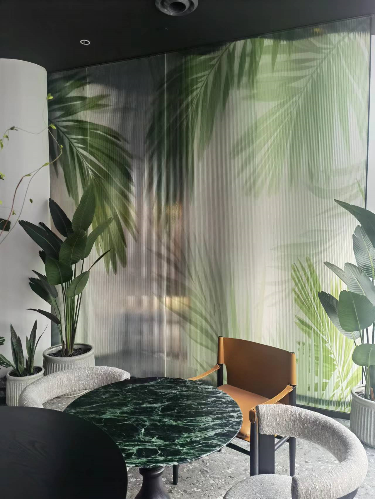 玻璃屏风工艺细节