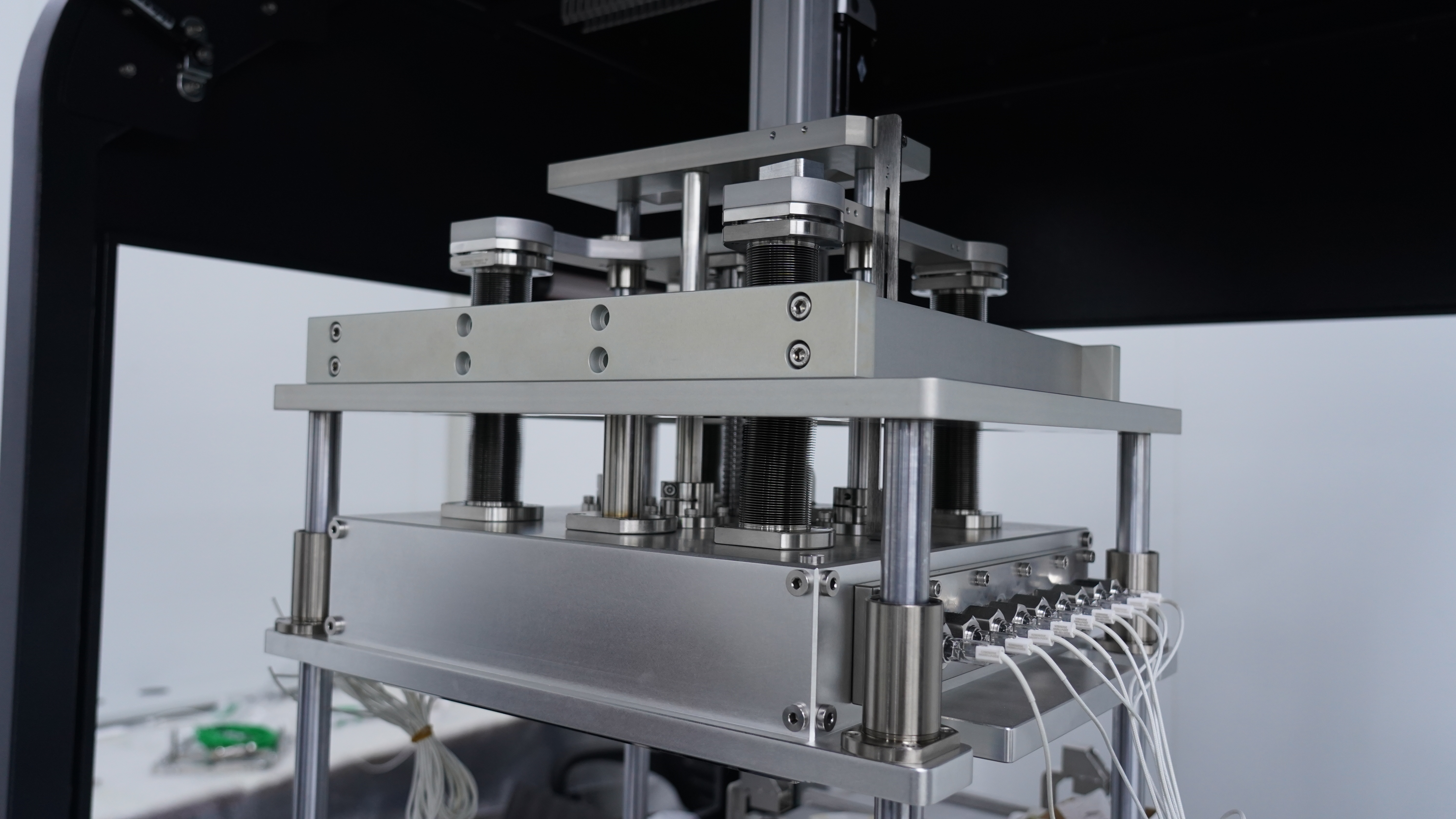 真空共晶炉应用场景