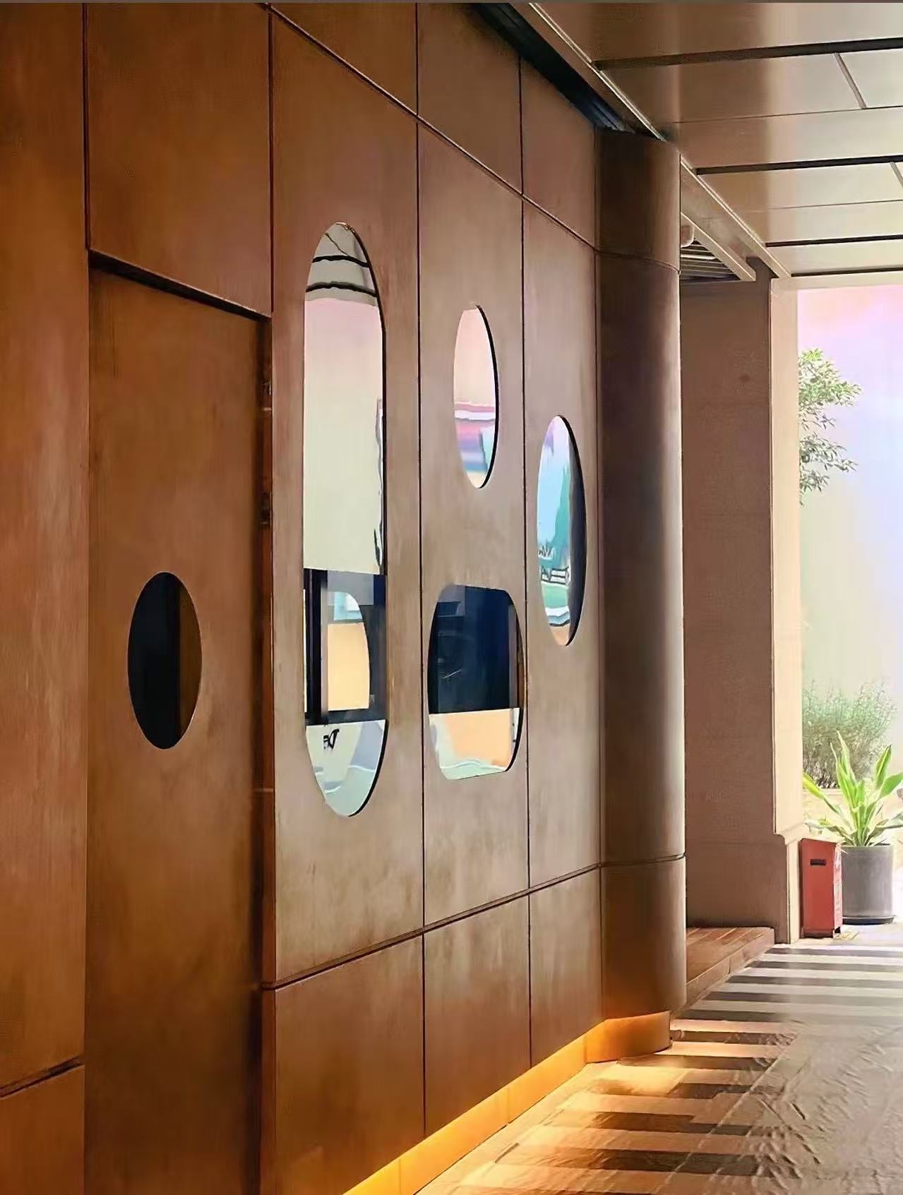 现代化铝单板生产车间