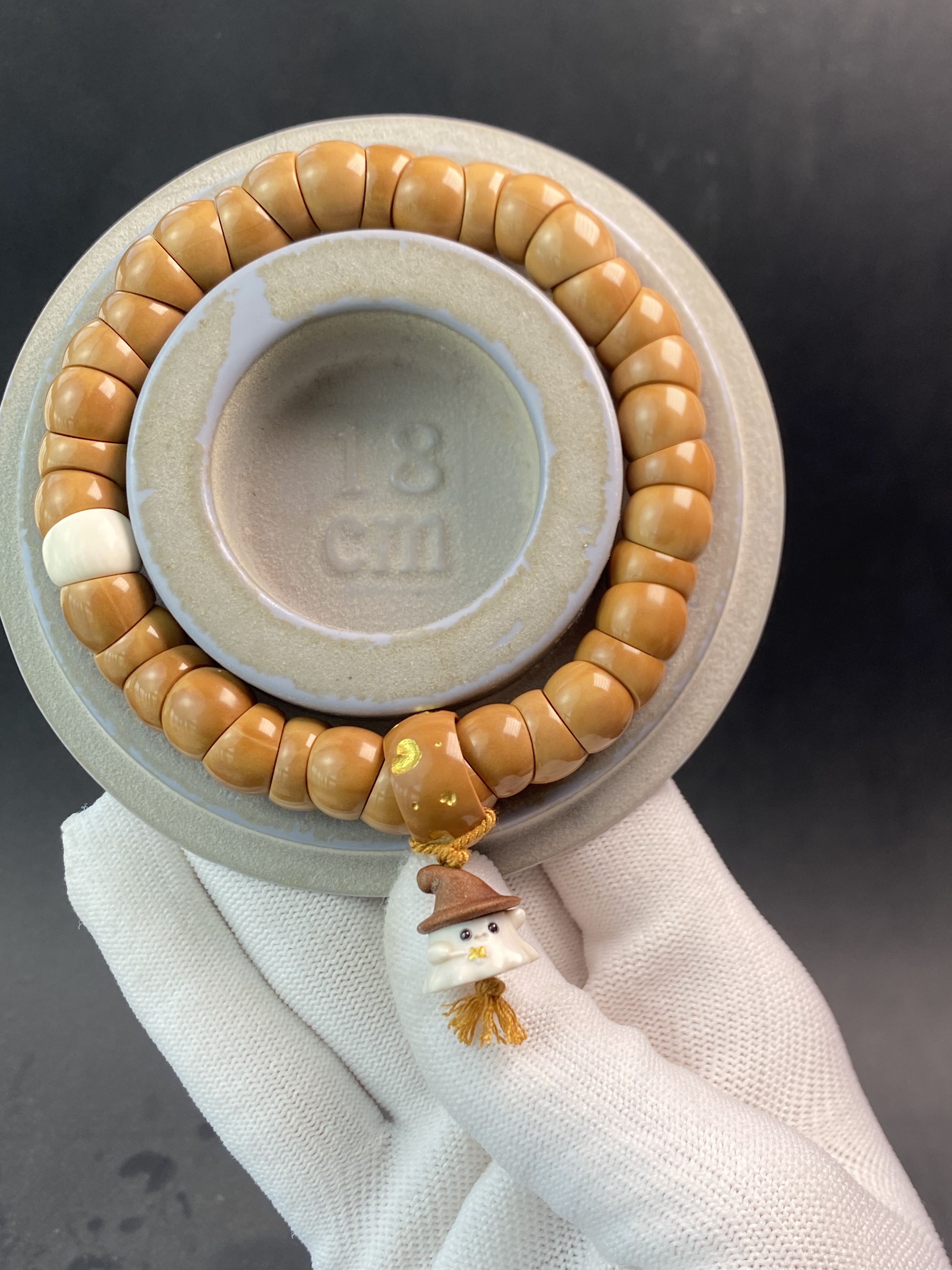 深白文玩雕刻作品