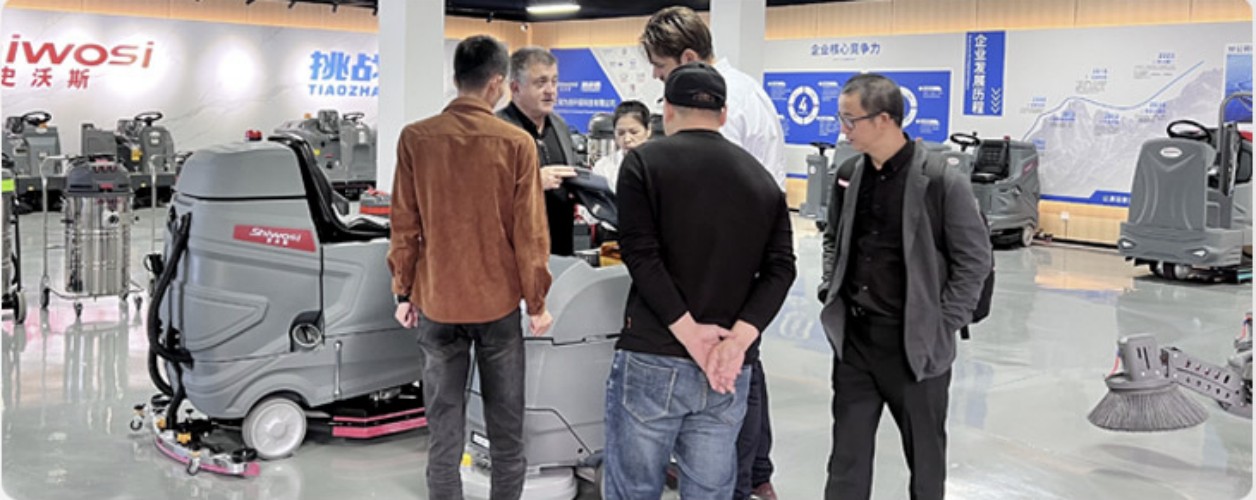 工业扫地机技术细节展示
