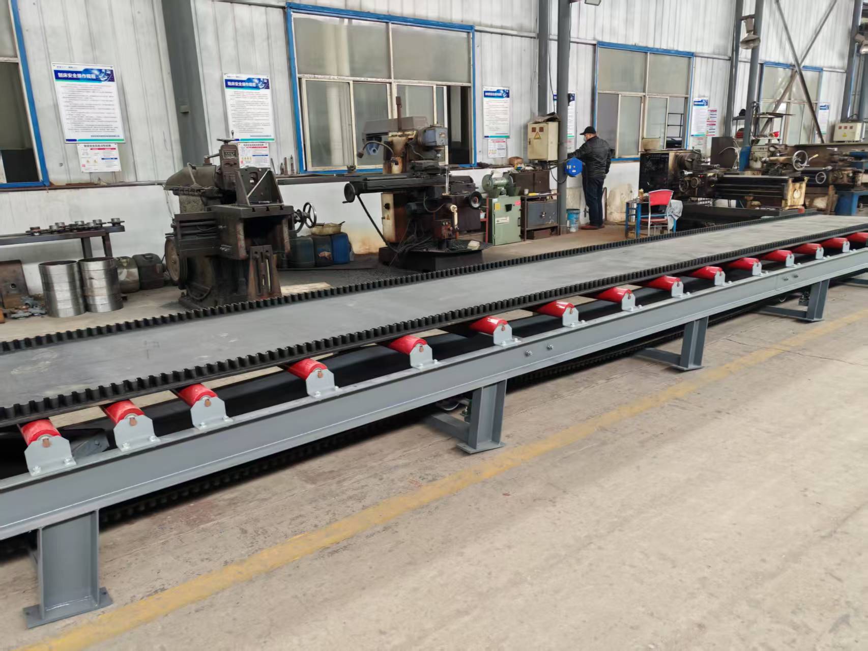 智能皮带采样机示意图