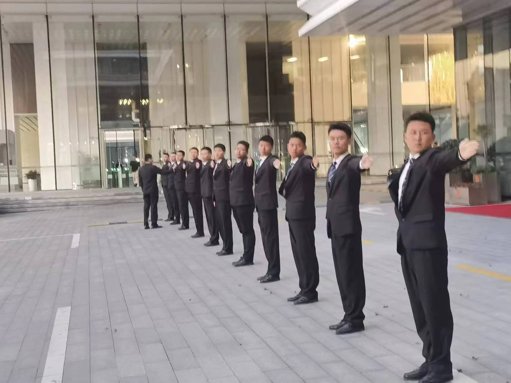 上海东安保安团队执勤现场