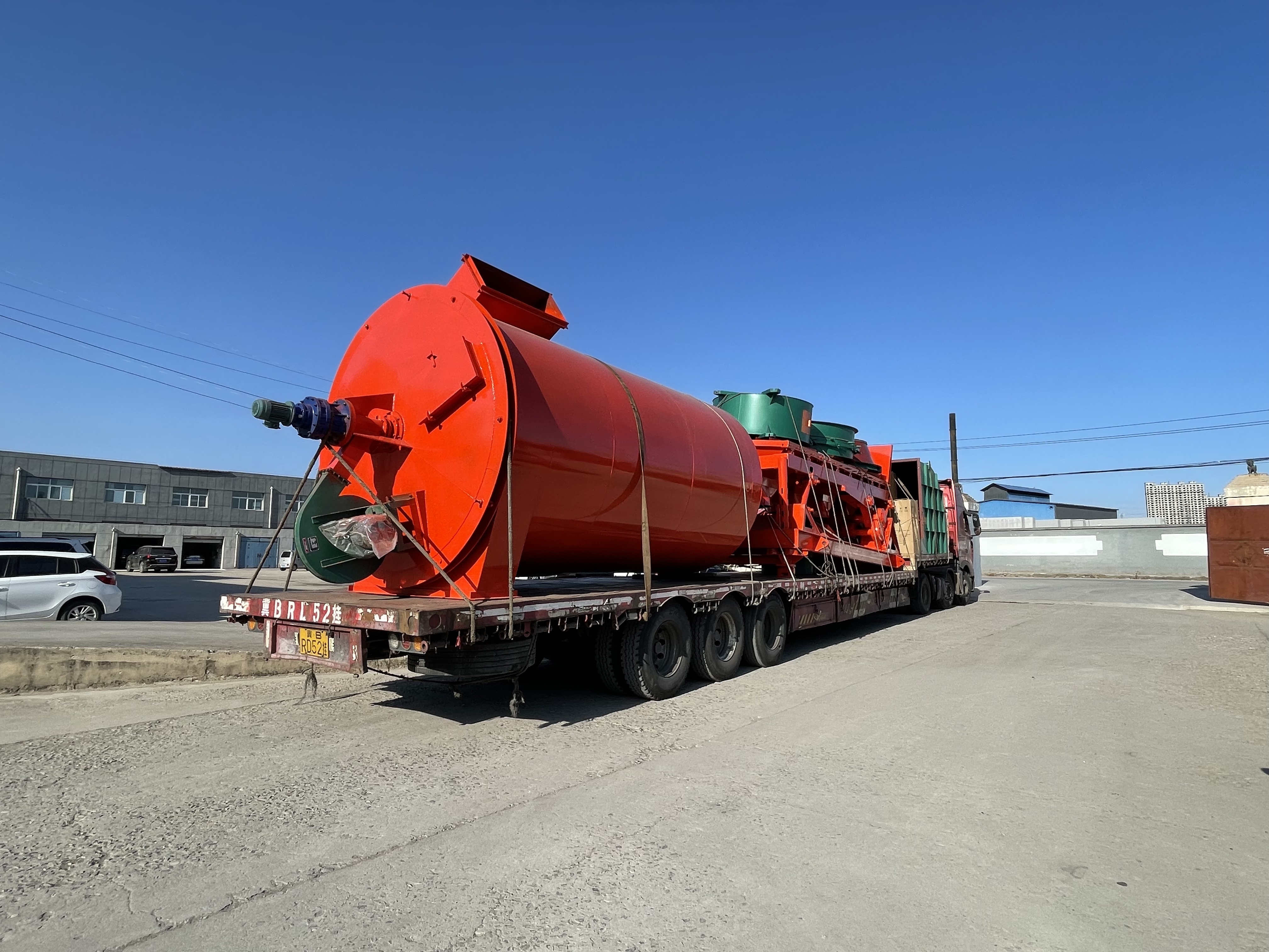 唐山锦泽选煤机械有限公司生产车间一景