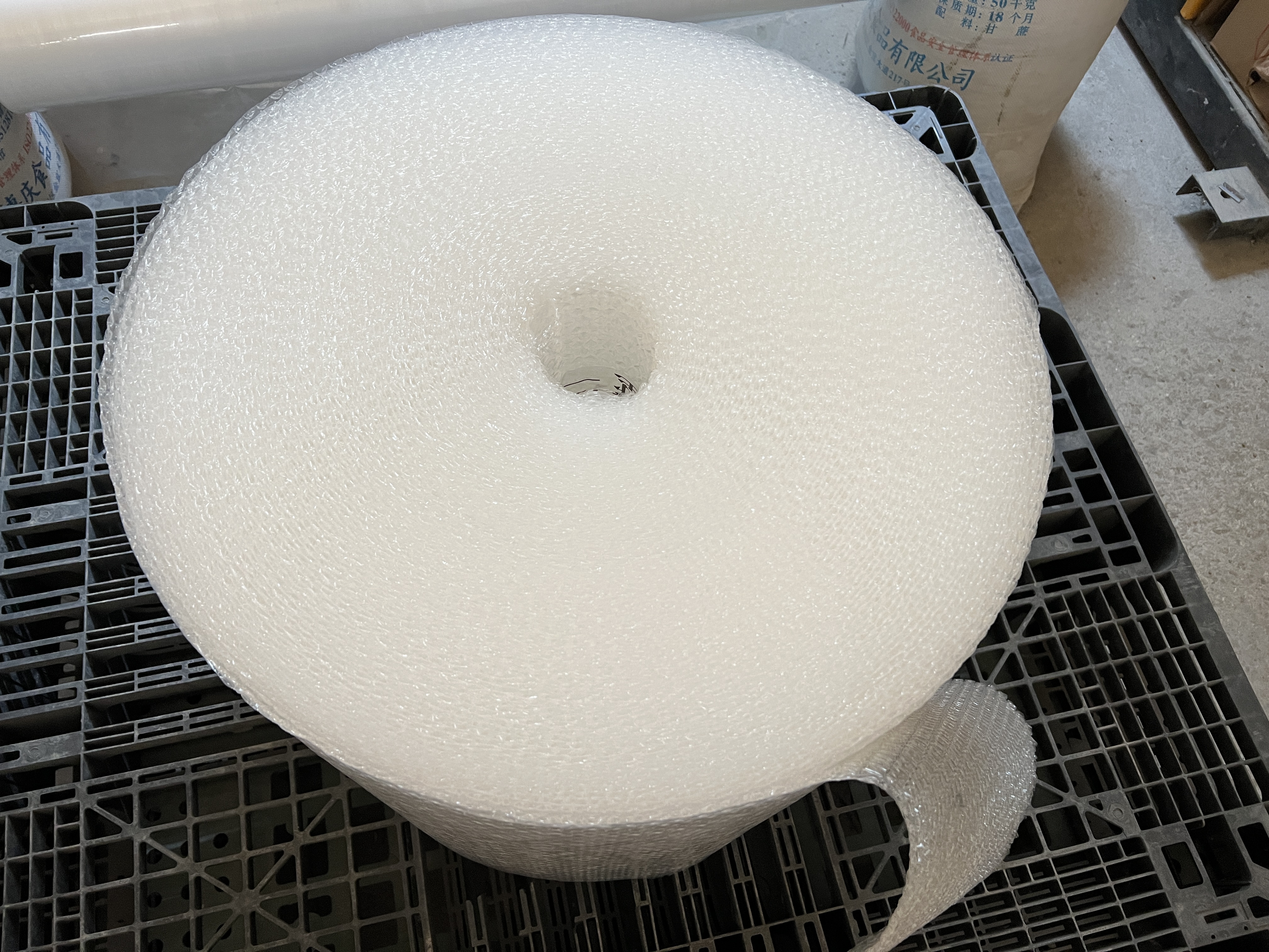 自动化打包线高效作业示意图