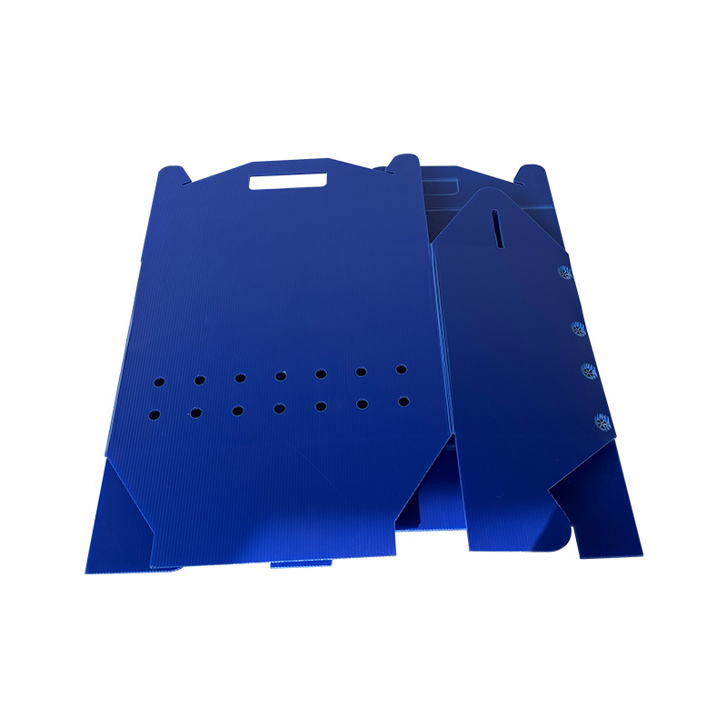 多种材质与用途的刀卡样品展示