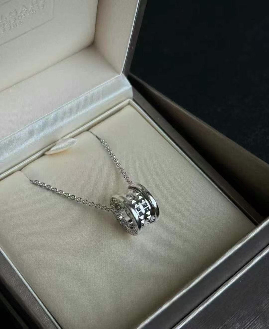 名表鉴定评估现场