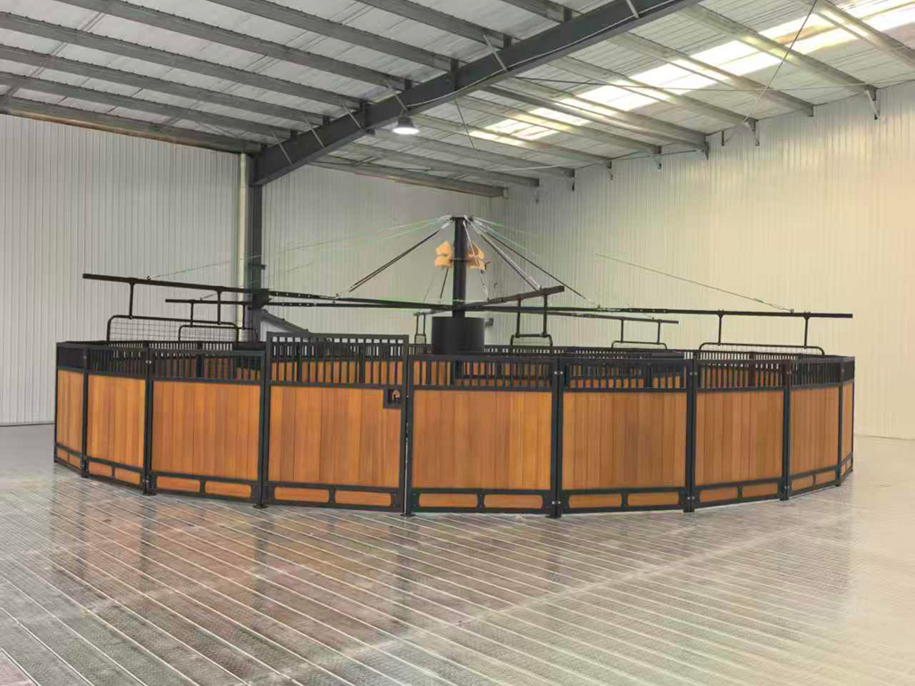 河北全伟金属丝网制品有限公司现代化生产车间一隅，展示其规范的生产流程与制造实力