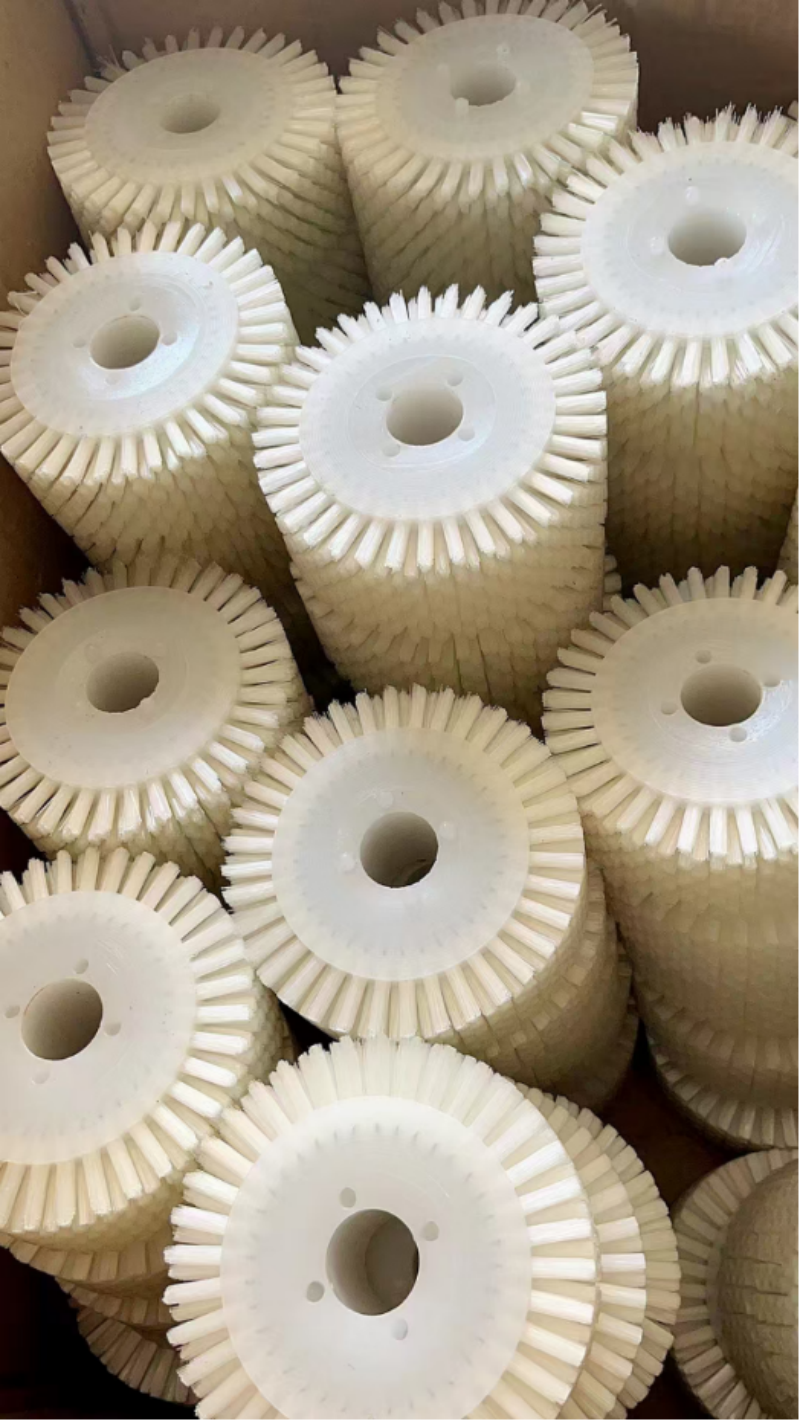 现代化毛刷生产车间一角