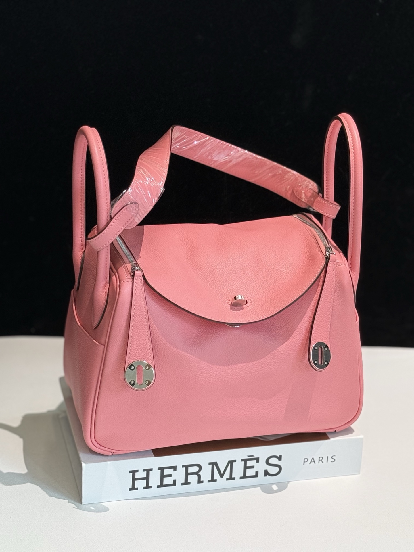 湖北君创典当有限公司专业鉴定评估环境