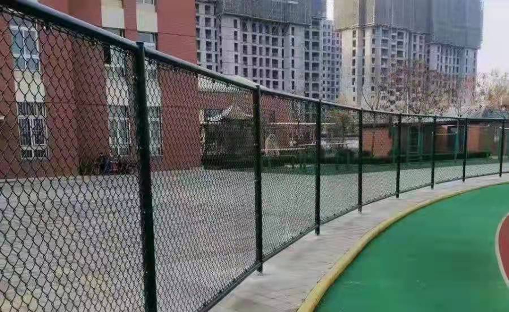 旭云工厂内部生产与质检场景，展现标准化制造能力