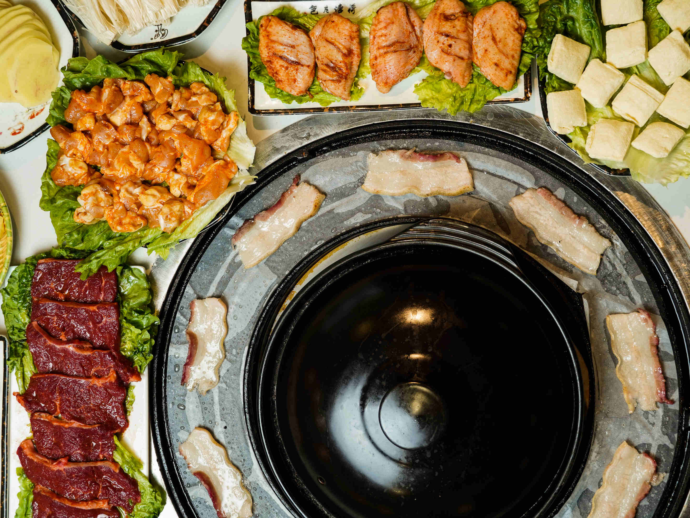 养生汤品多元化搭配与健康饮食理念展示