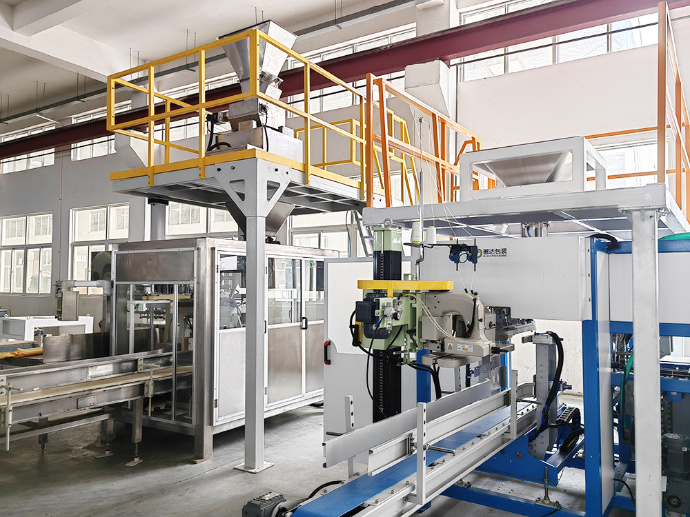 徽达智能装备现代化生产基地与团队