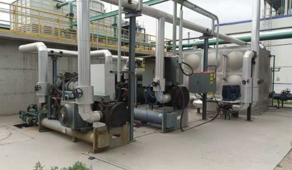 现代化化工生产控制中心