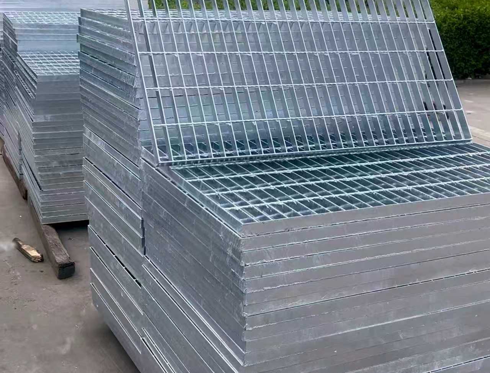 展望未来钢格板行业在智能制造与绿色建筑中的应用前景