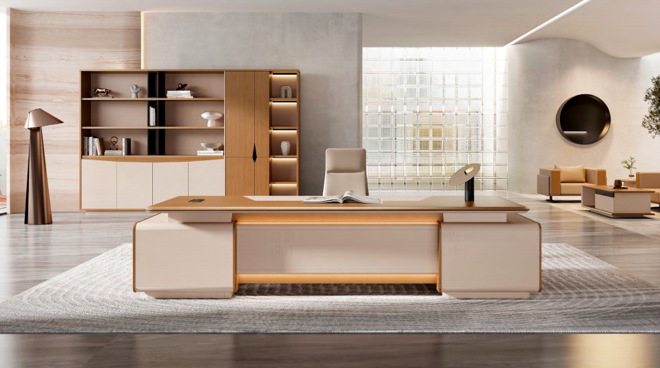 高益家具专业设计师进行现场测量与方案讨论