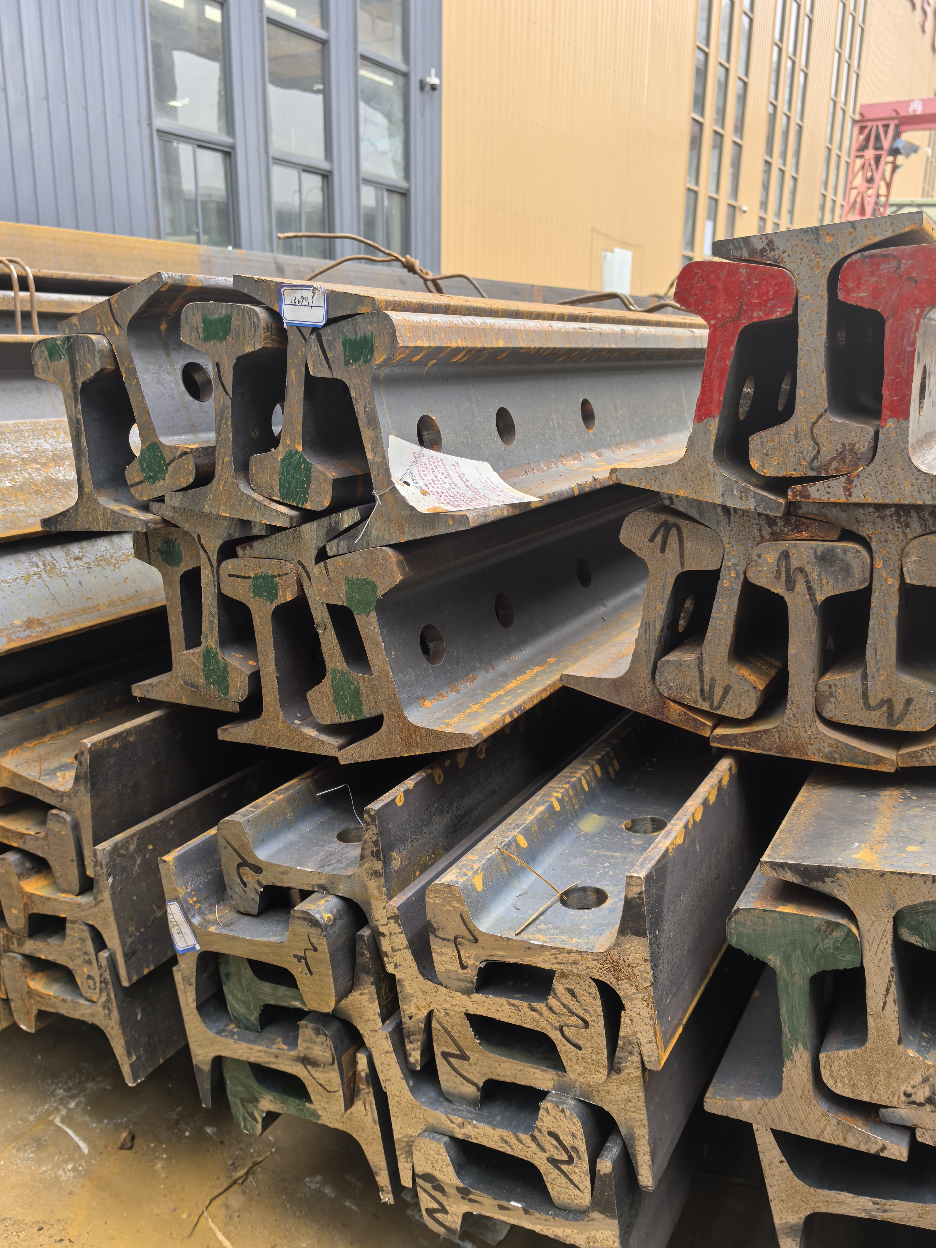 多种钢材产品展示