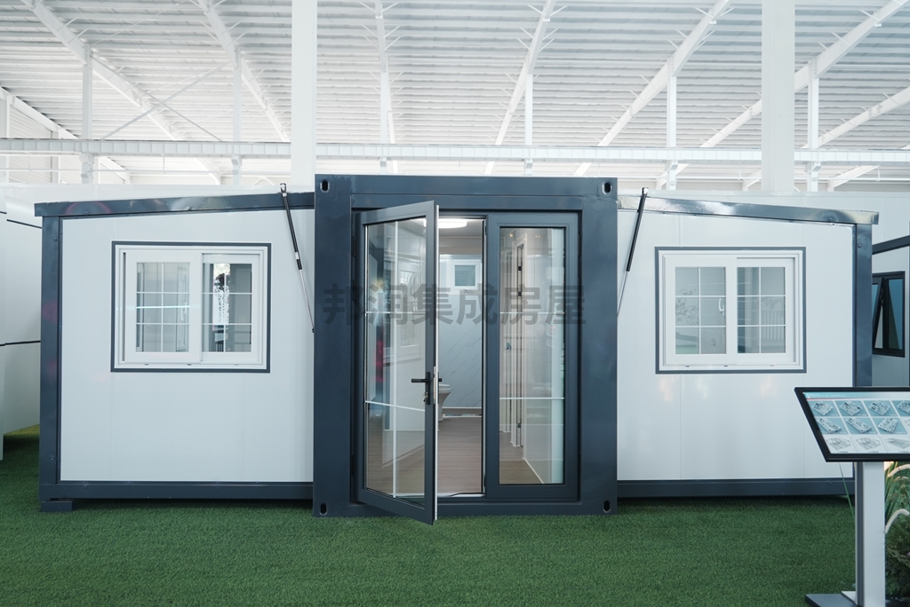 折叠箱房在建筑工地临建项目中的应用实景