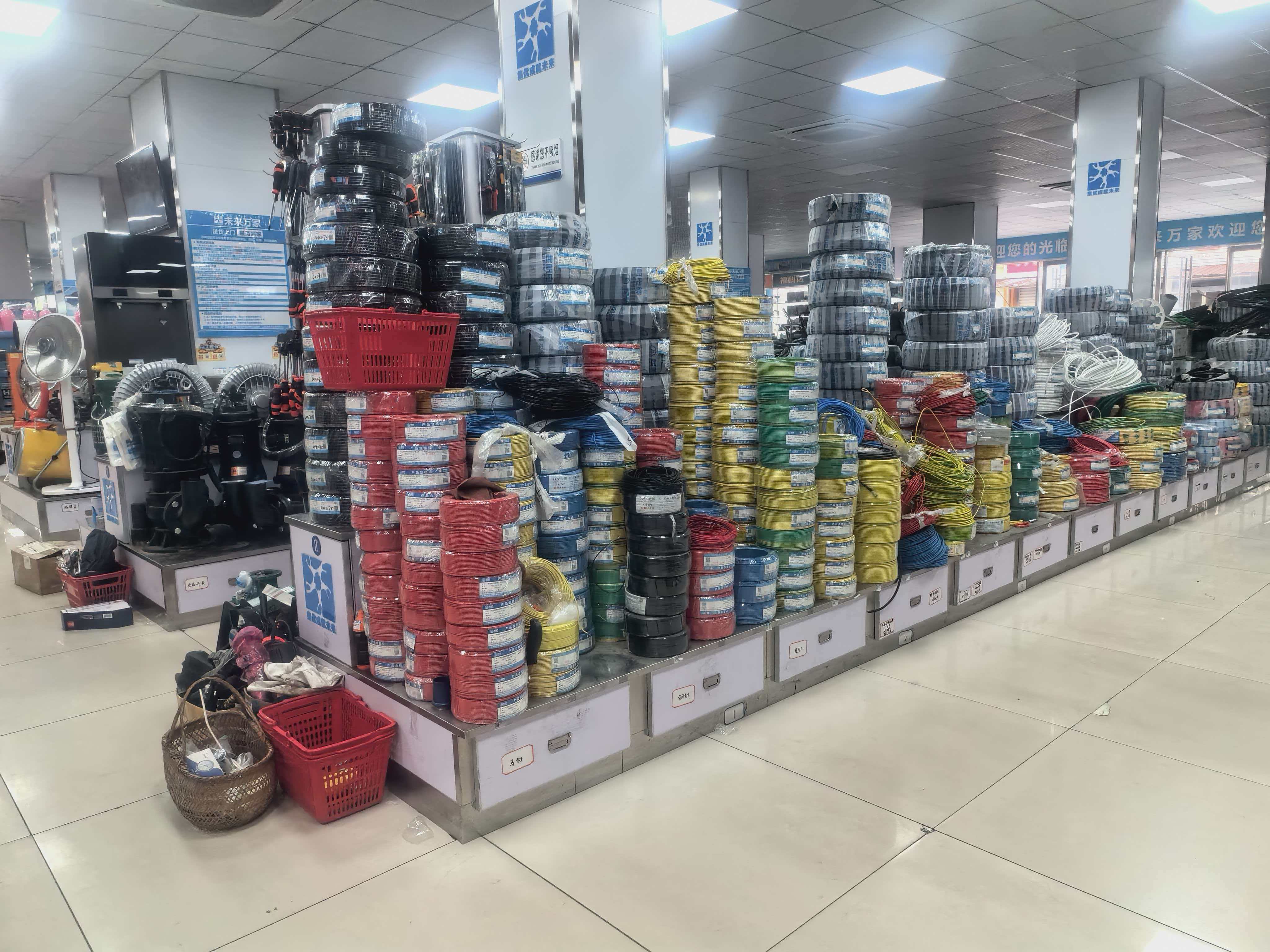 未来万家五金机电超市提供的专业选型指导与售后服务