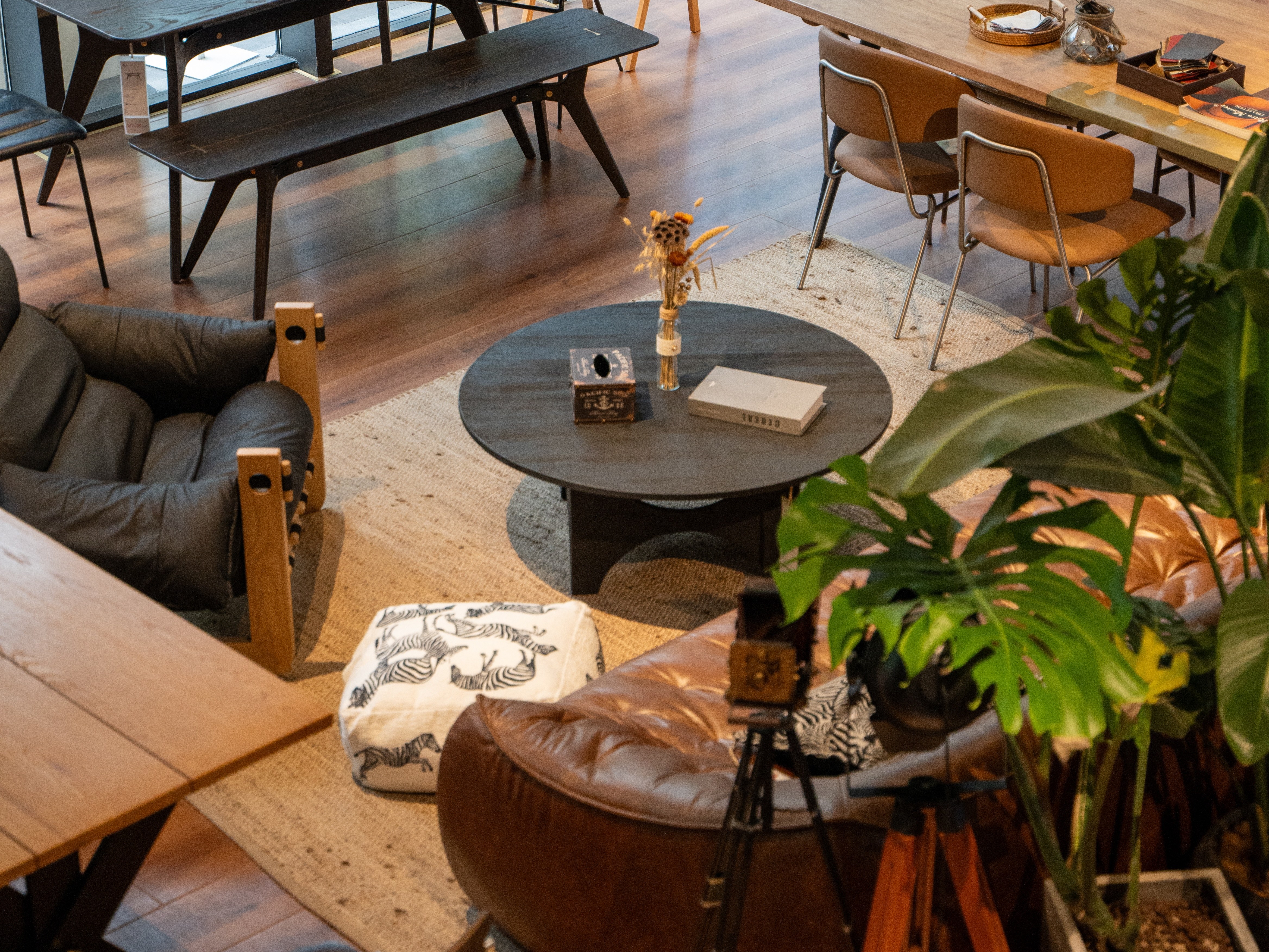 实木家具在不同空间的应用案例